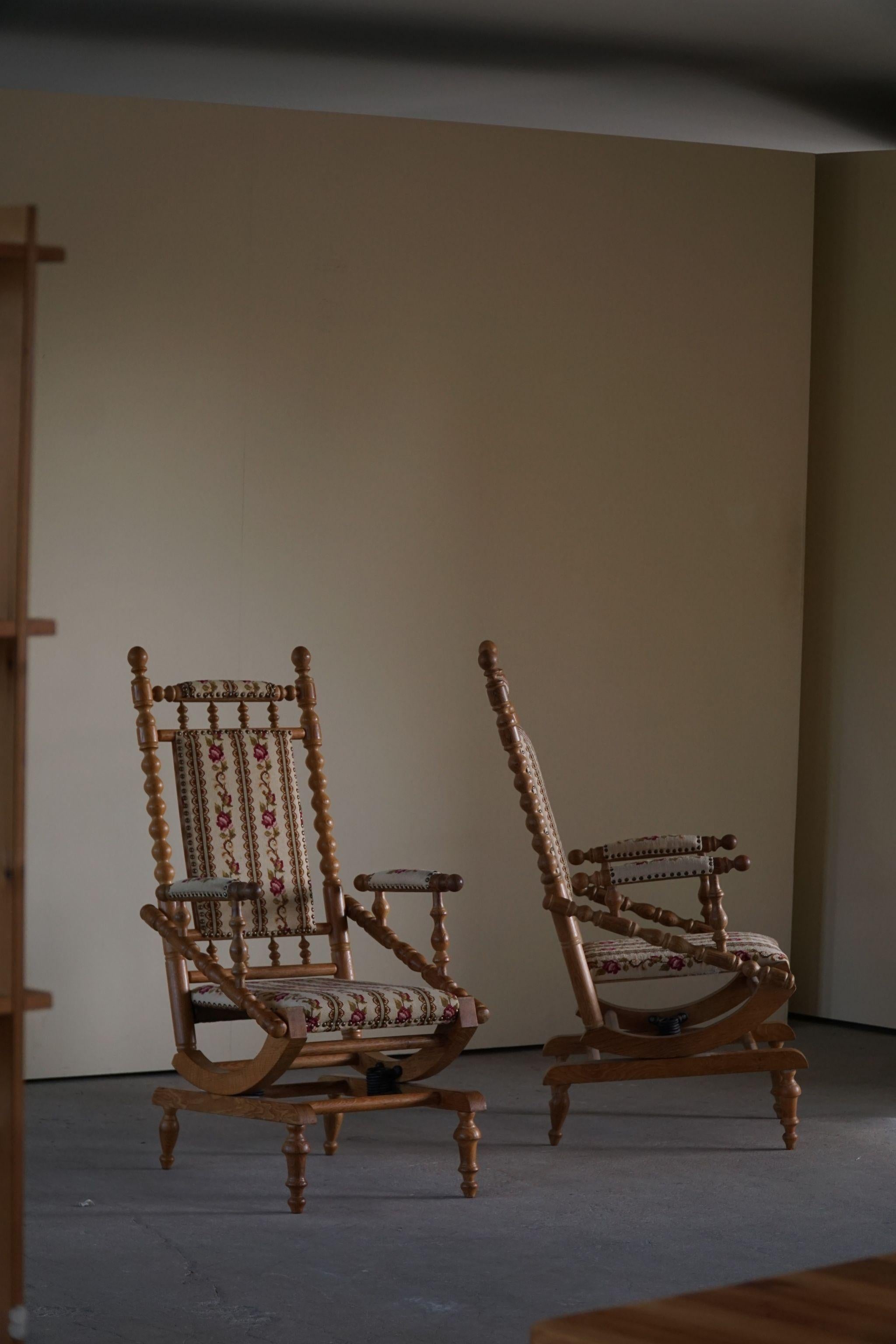 Danish Modern Sculptural Par of Rocking Chairs in Solid Oak, Brutalism, 1950s 3