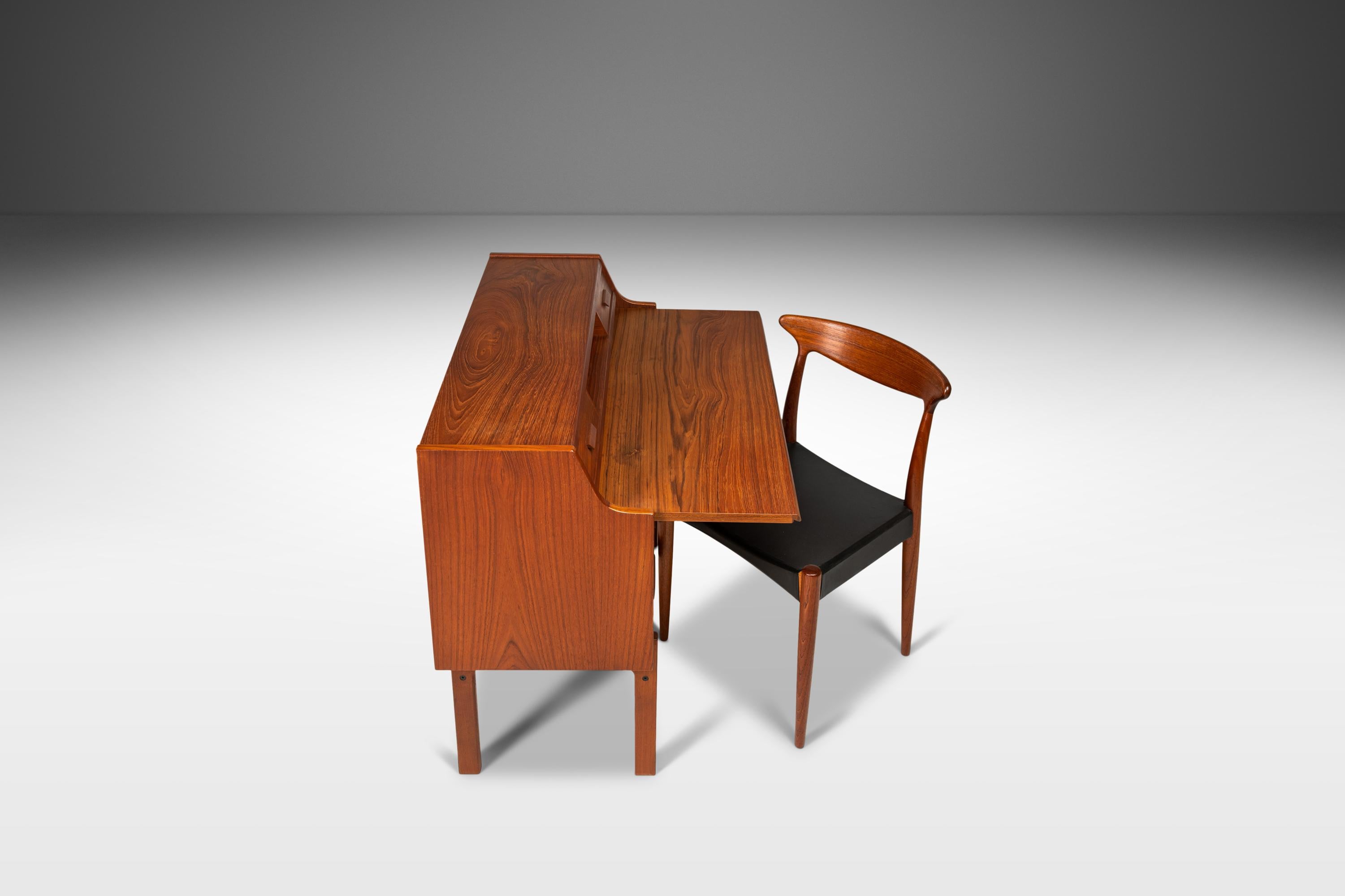 Danish Modern Secretary Desk Vanity in Teak by Arne Wahl Iversen, Denmark, 1960s For Sale 2