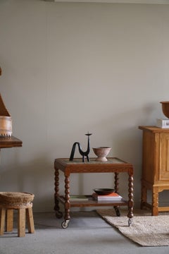 Dänische Moderne, Serviertisch mit gedrechselten Beinen und bunten Kacheln, 1950er Jahre