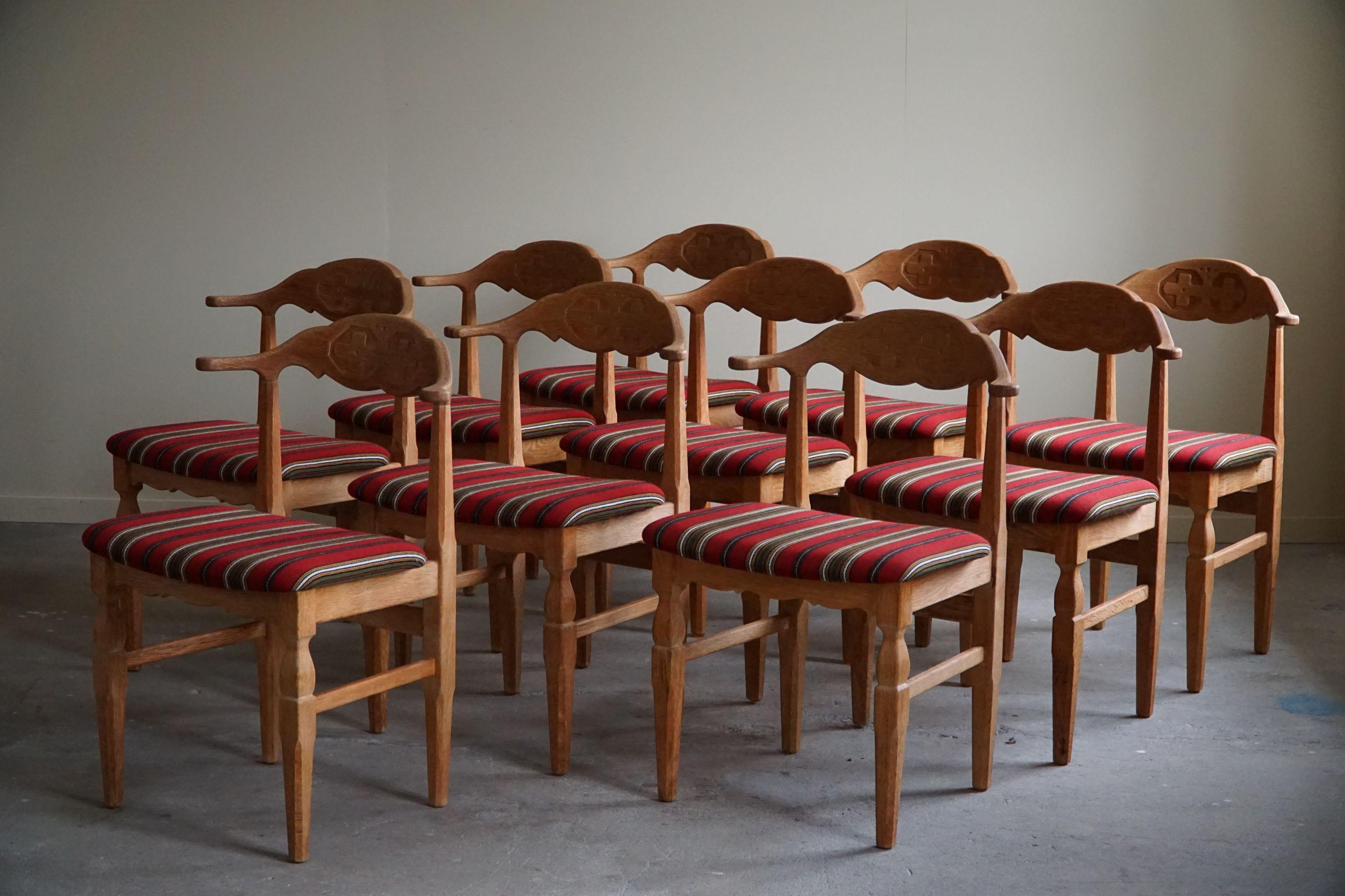 Danish Modern, Set of 10 Dining Chairs in Oak & Wool, Henning Kjærnulf, 1960s In Good Condition For Sale In Odense, DK