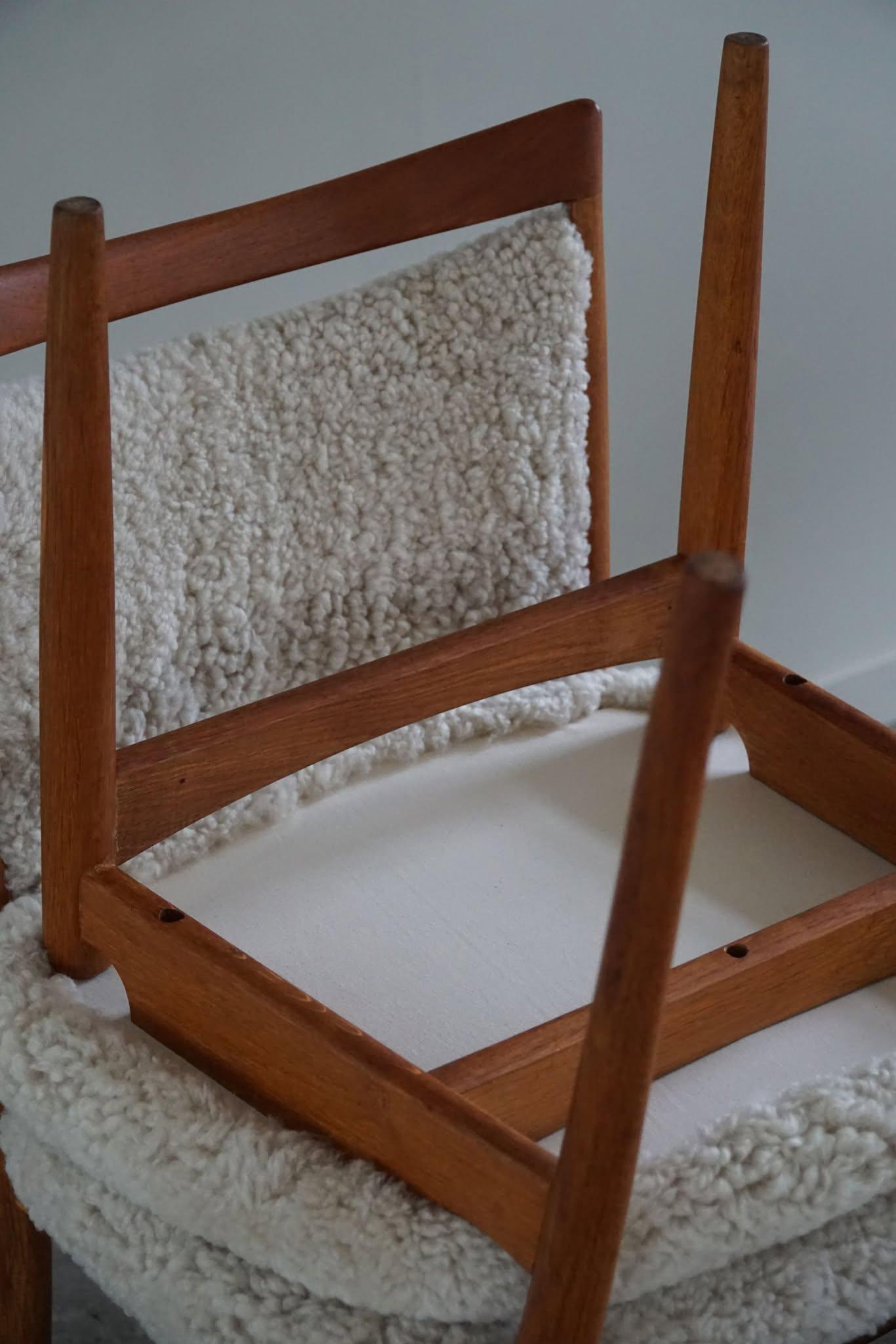 Set di 6 sedie moderne danesi in Oak e lana d'agnello, modello SW86 di Finn Juhls, 1953 in vendita 6