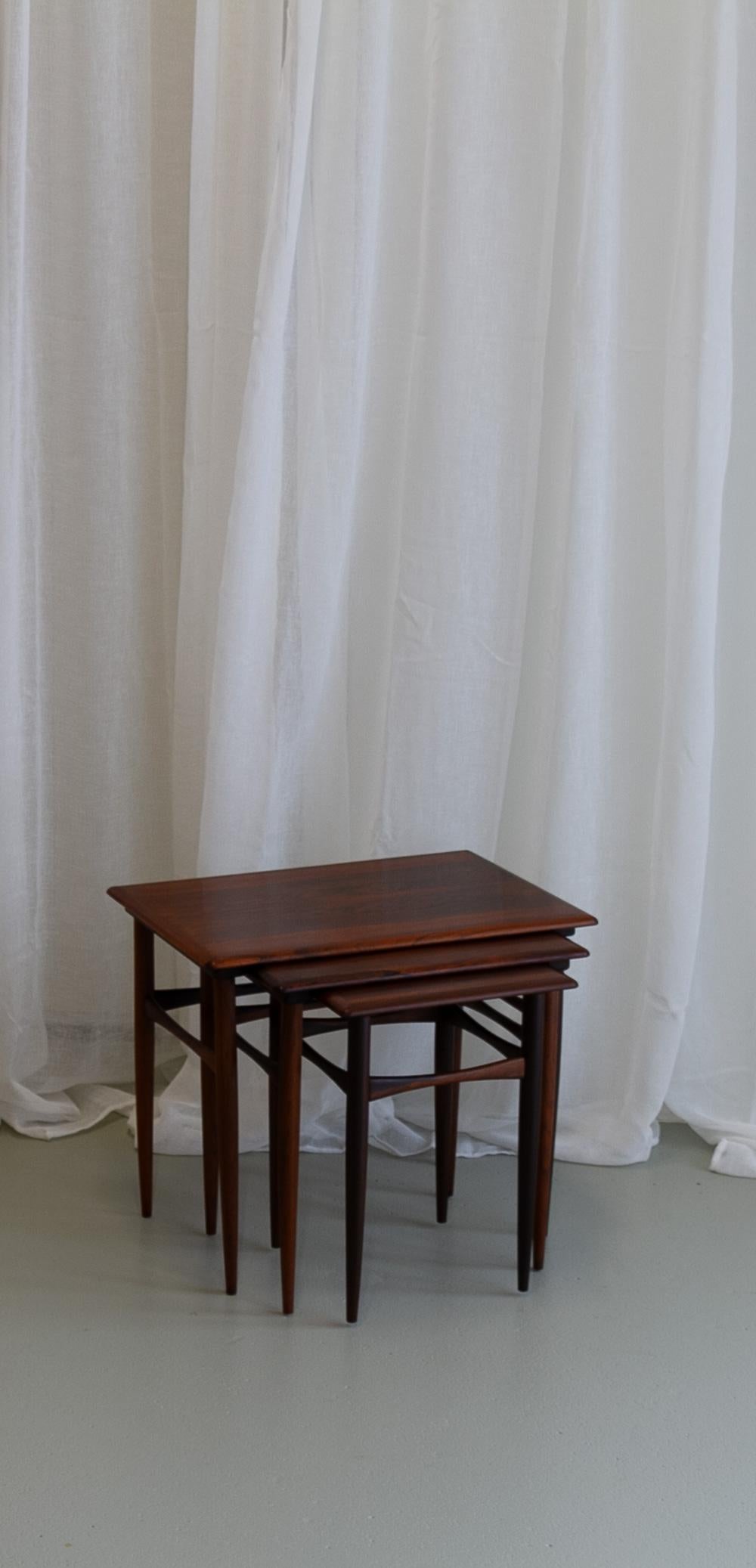 Danish Modern Set of Rosewood Nesting Tables, 1960s.  For Sale 15