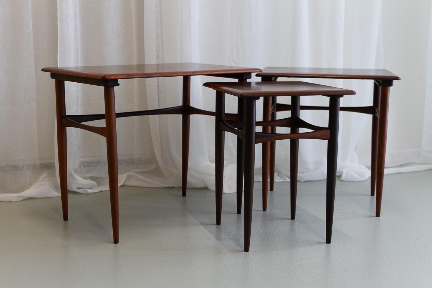 Danish Modern Set of Rosewood Nesting Tables, 1960s.  For Sale 2