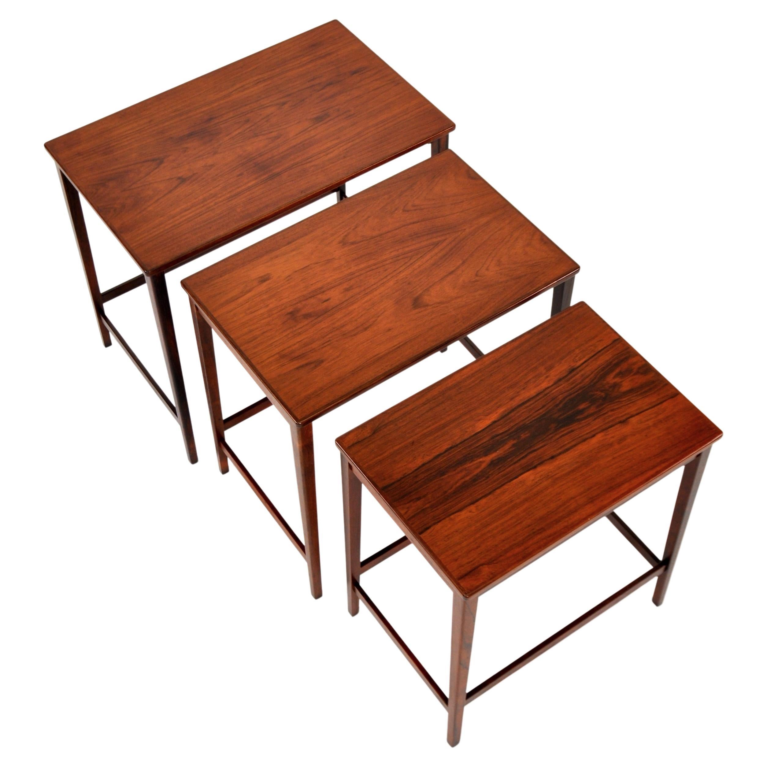 20th Century Danish Modern Set of Rosewood Nesting Tables For Sale
