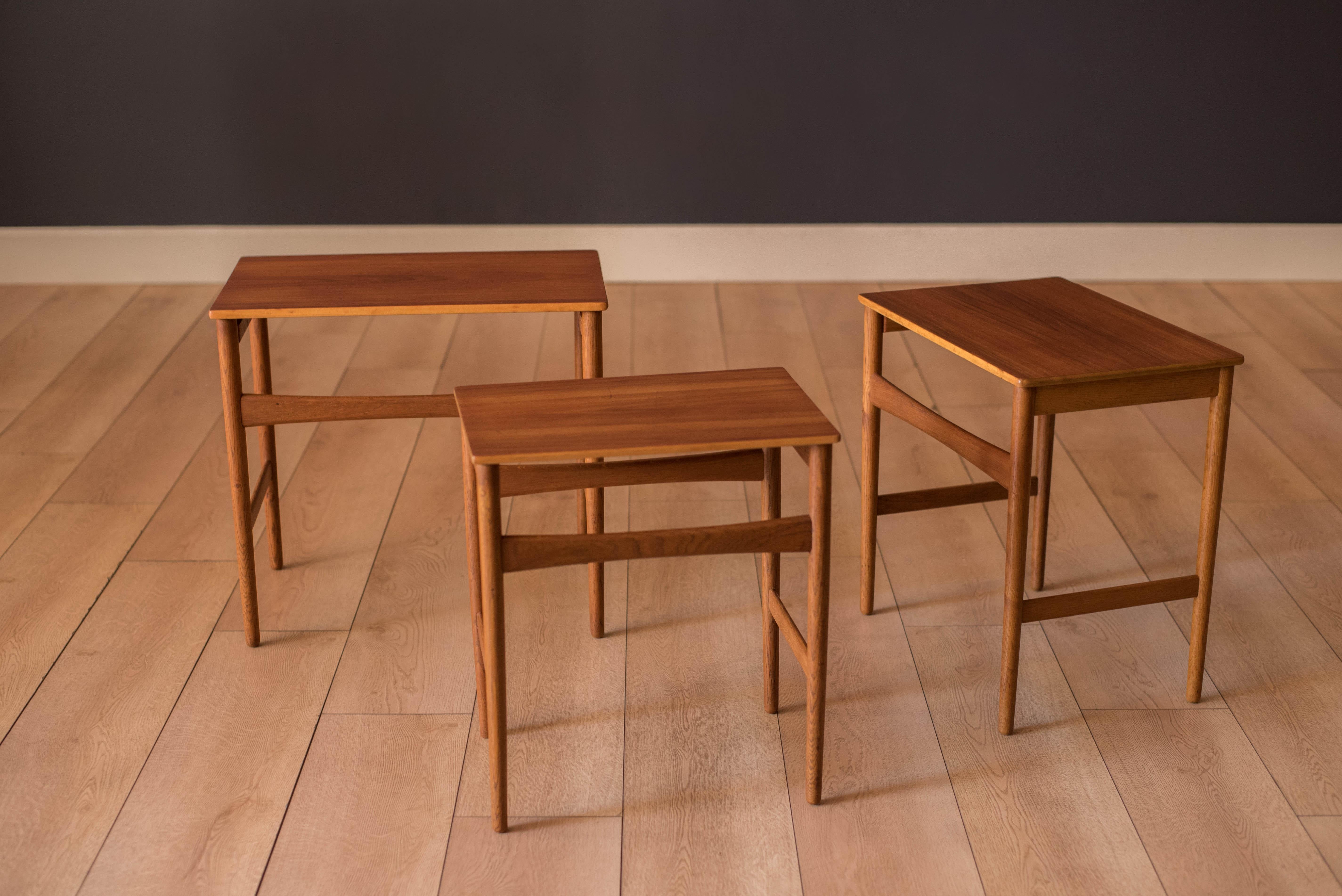 Danish Modern Set of Teak Nesting Tables by Hans J. Wegner for Andreas Tuck In Good Condition For Sale In San Jose, CA