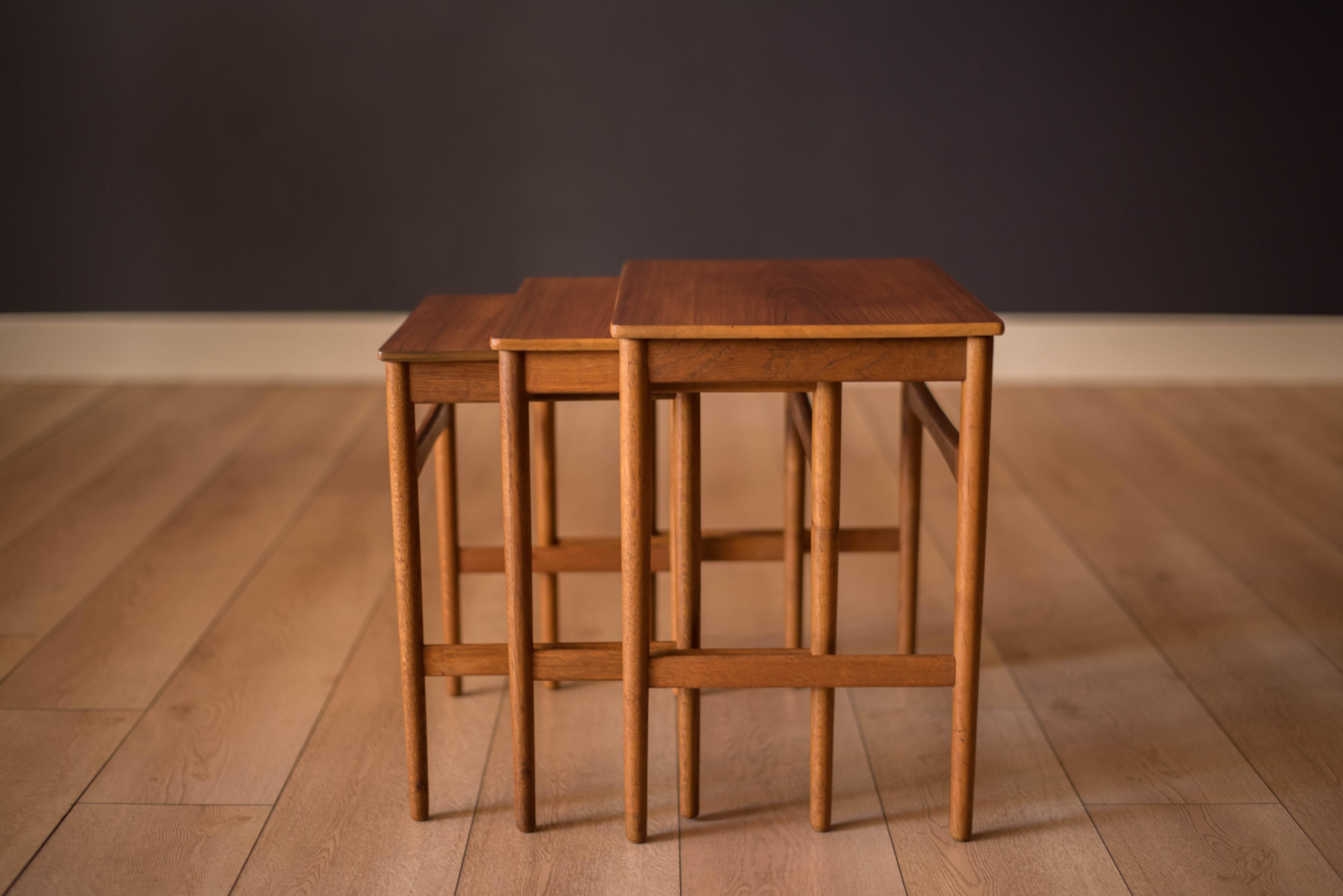 Danish Modern Set of Teak Nesting Tables by Hans J. Wegner for Andreas Tuck For Sale 1