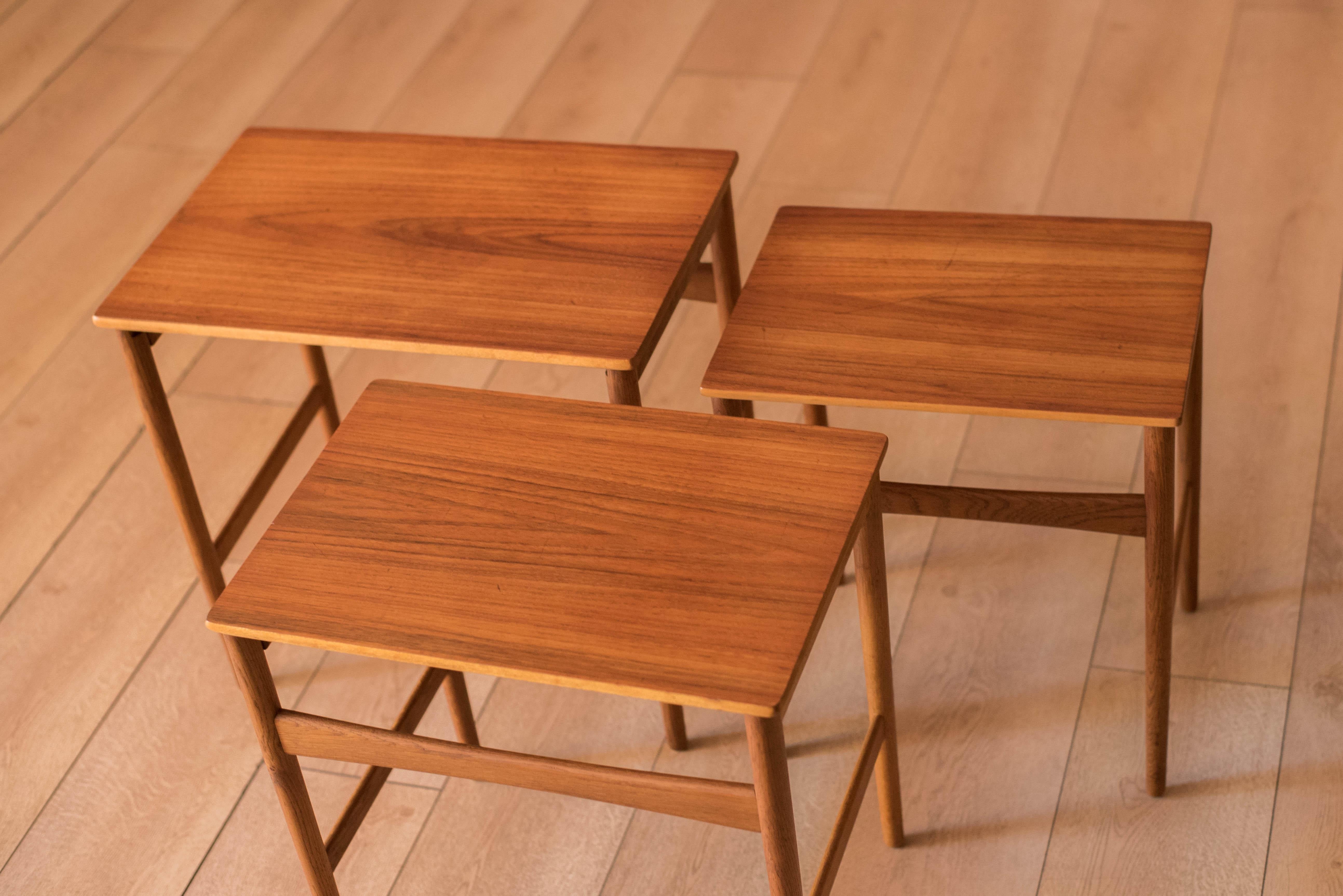 Danish Modern Set of Teak Nesting Tables by Hans J. Wegner for Andreas Tuck For Sale 3