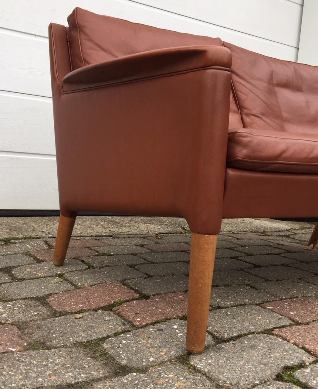 Dänische Moderne Settee-Sofa aus cognacfarbenem, braunem Leder, Modell 55 von Kurt Stervig im Angebot 3