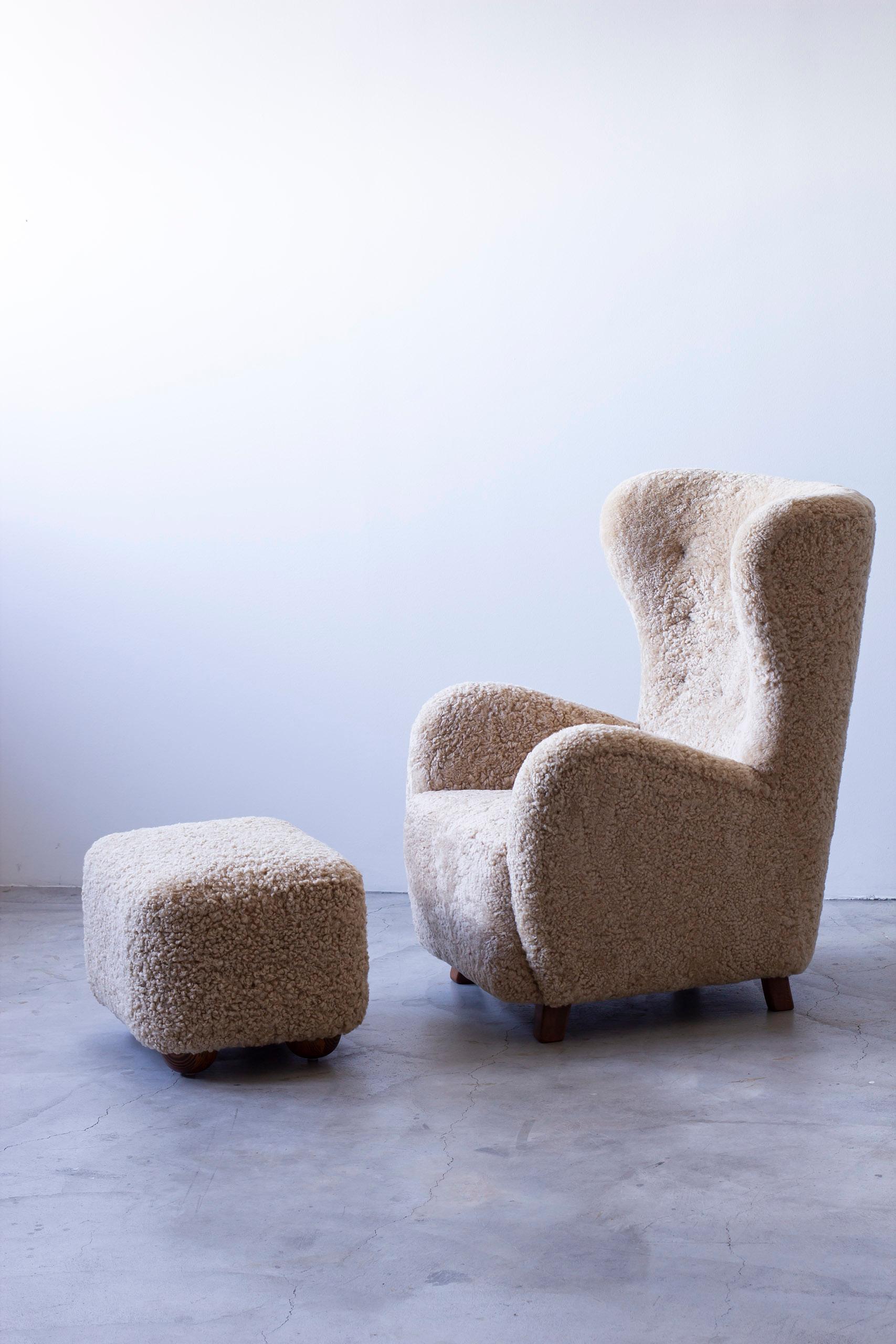 Danish modern sheepskin Wing back chair in the style of Lassen, Denmark 11