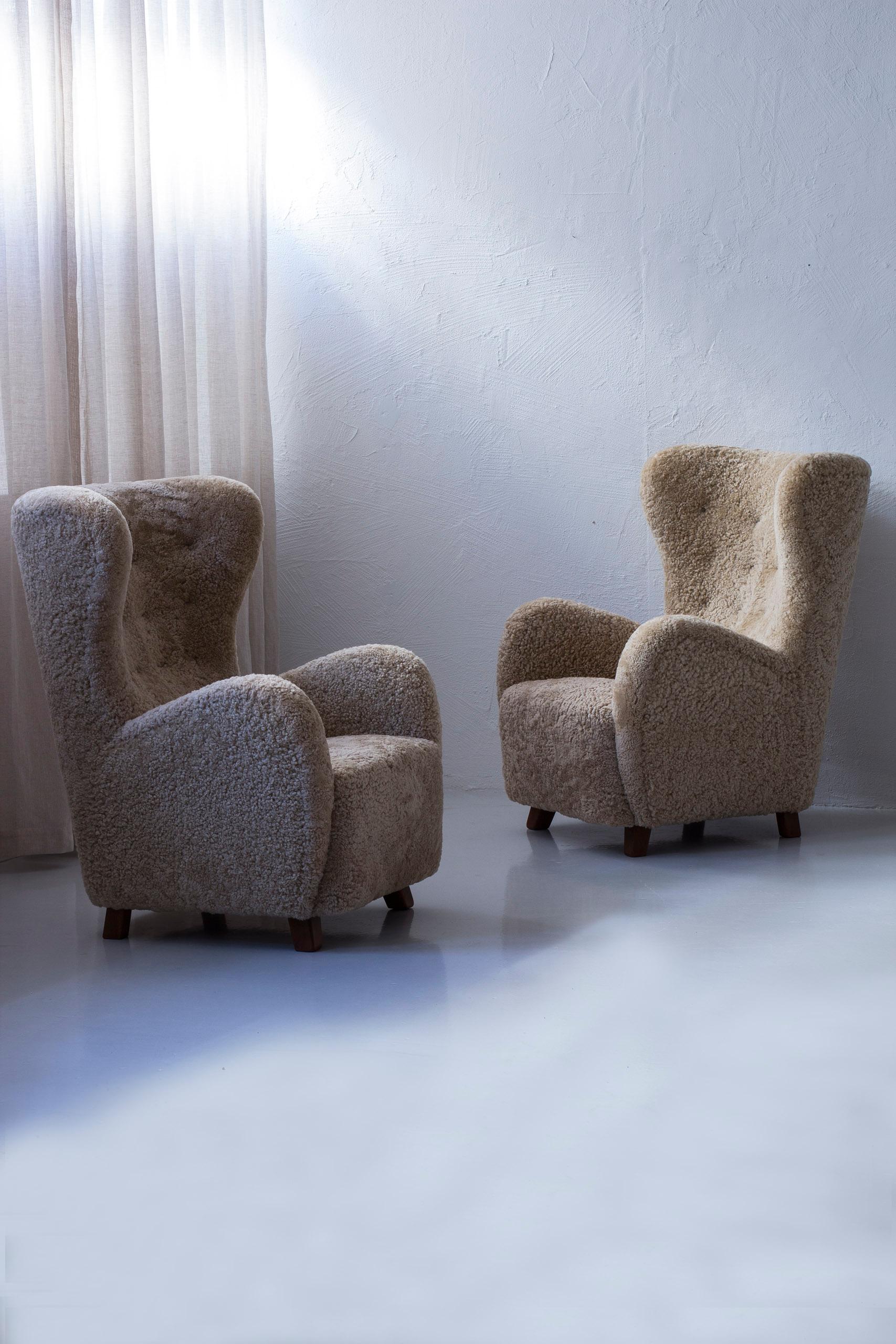 Danish modern sheepskin Wing back chairs attributed to Flemming Lassen, Denmark  For Sale 5