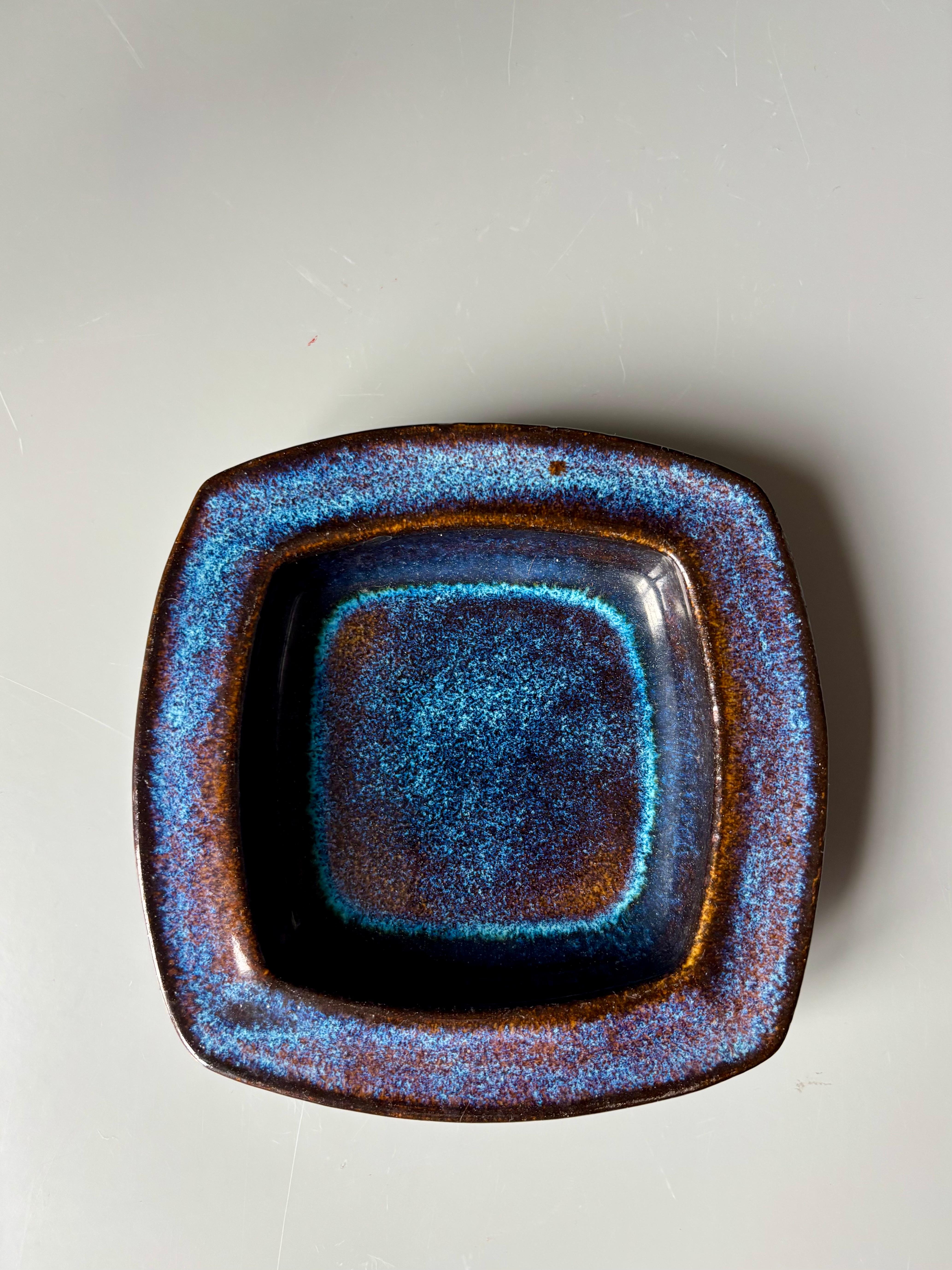 Danese Piatto Vide-Poche danese moderno in gres blu lucido, anni '60 in vendita