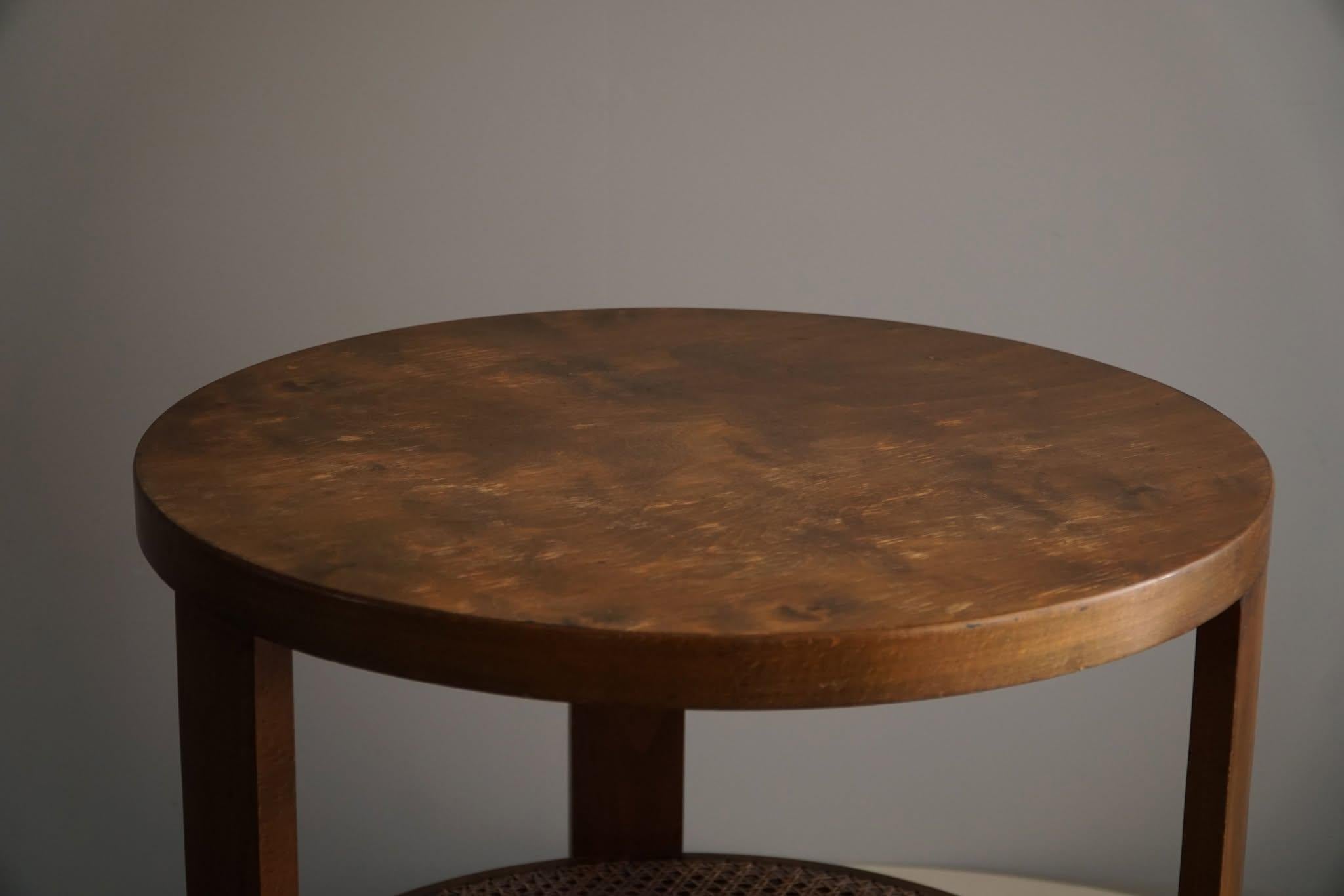 Dänischer moderner dänischer Beistelltisch aus lackierter Buche, Fritz Hansen, „Modell 1535“, 1940er Jahre im Angebot 6
