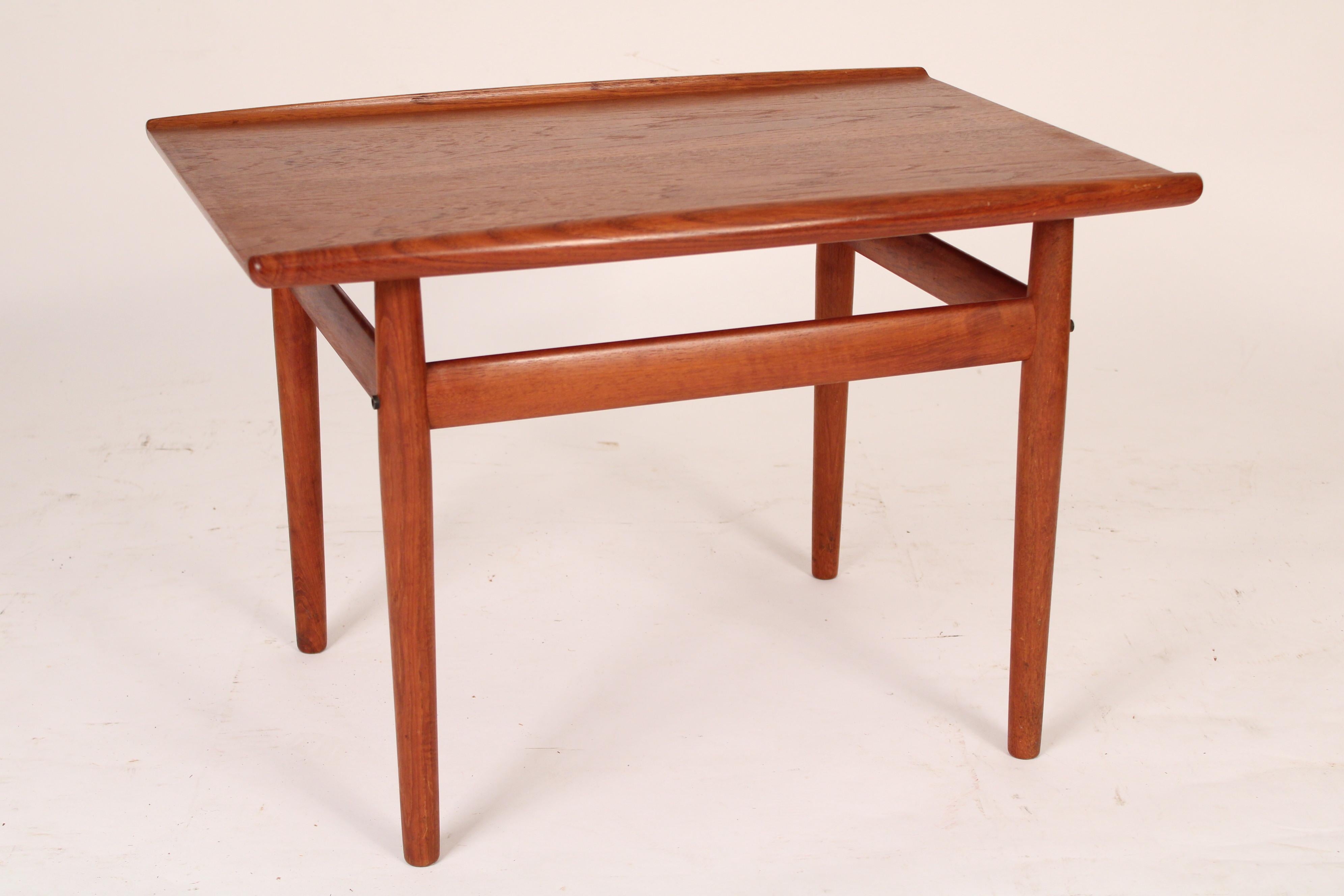 Mid-Century Modern Danish Modern Side Table Made by Glostrup Mabelfabrik