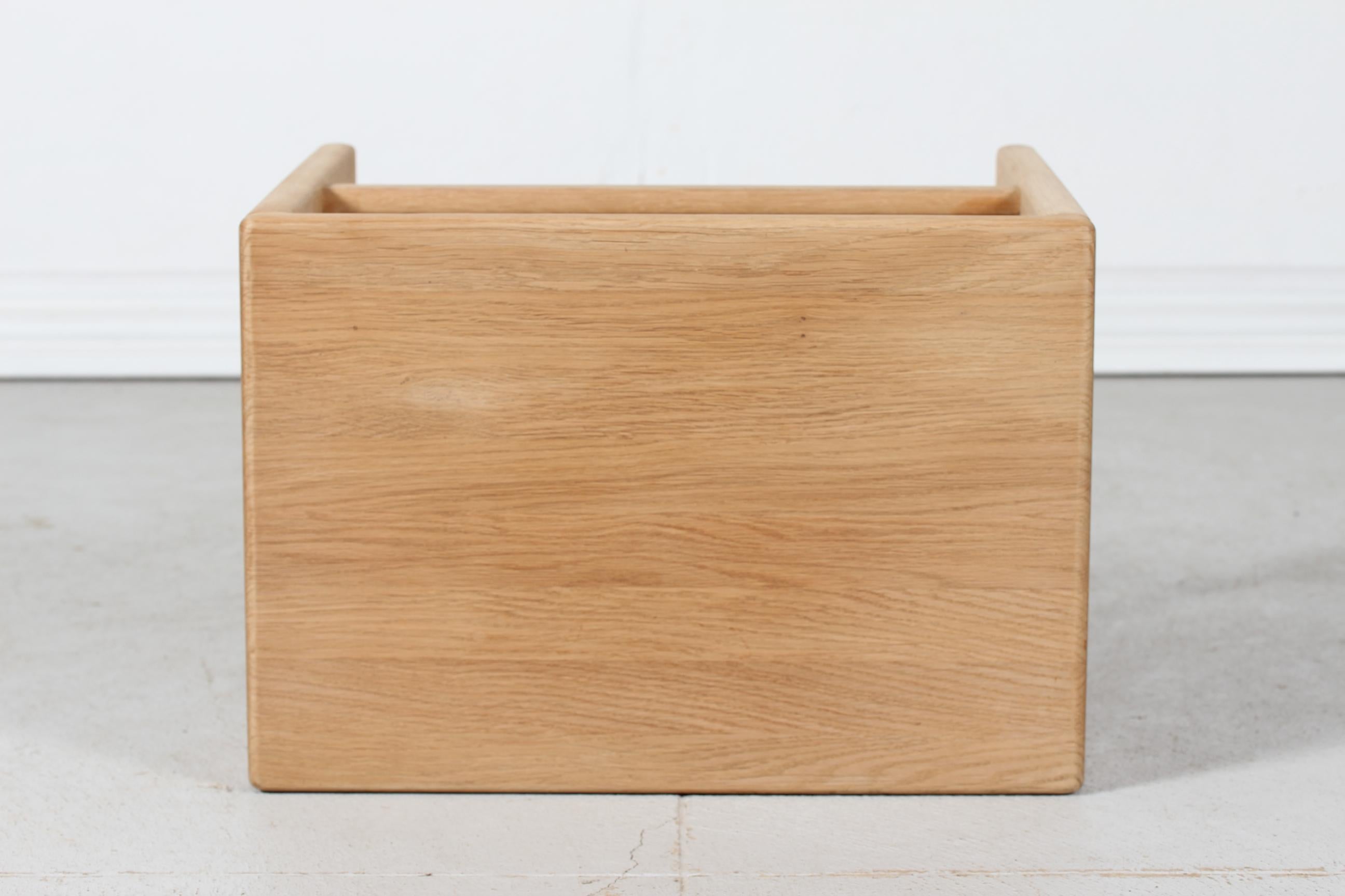 Danish Modern Side Table with Drawer Made of Oak by Danish Cabinetmaker, 1980s For Sale 4