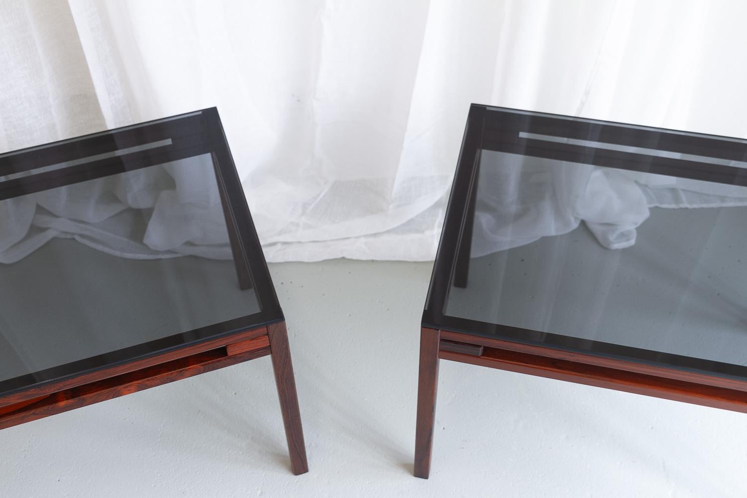 Danish Modern Side Tables in Rosewood and Glass, 1960s. Set of 2. For Sale 6