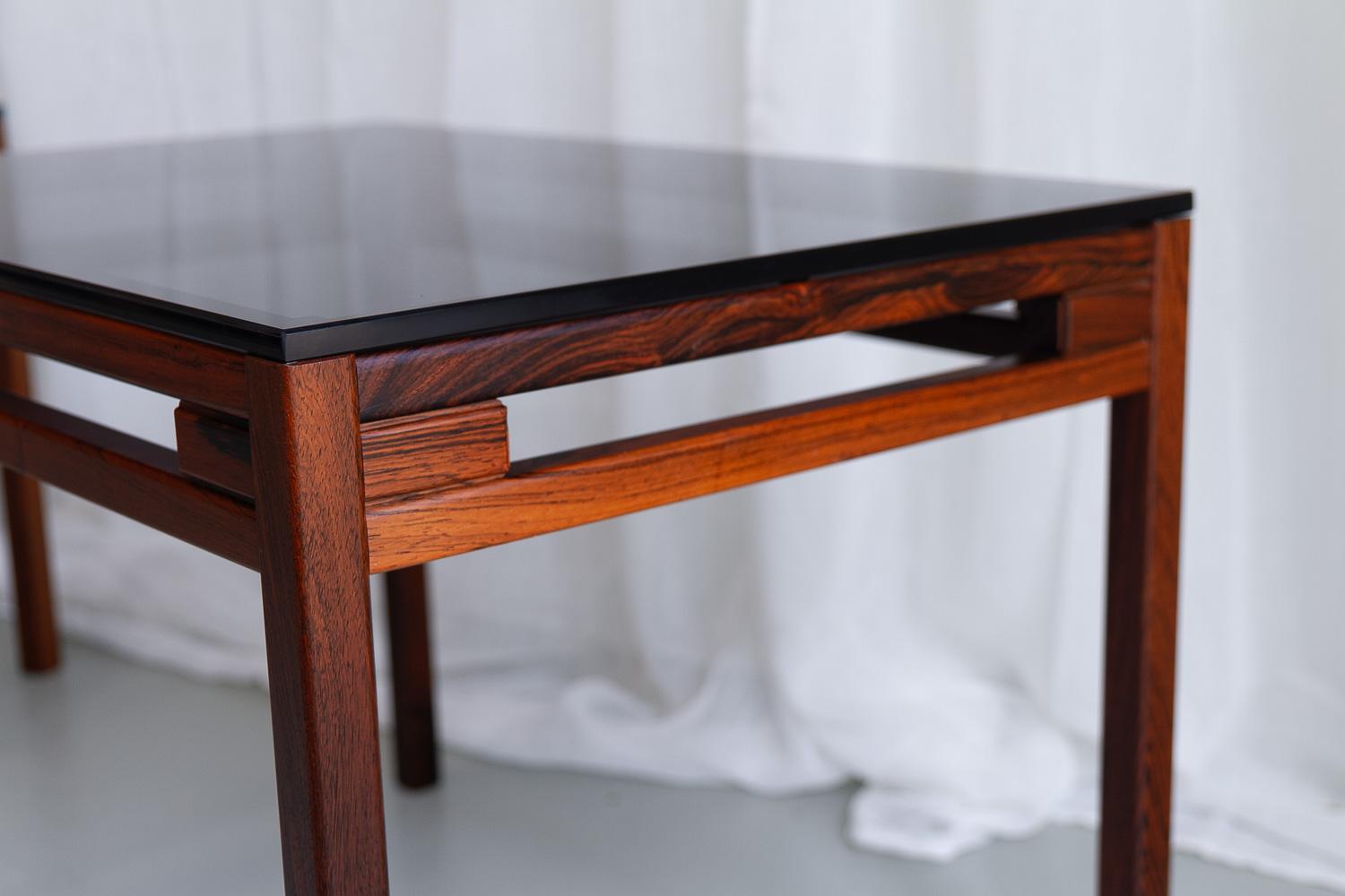 Mid-20th Century Danish Modern Side Tables in Rosewood and Glass, 1960s. Set of 2. For Sale