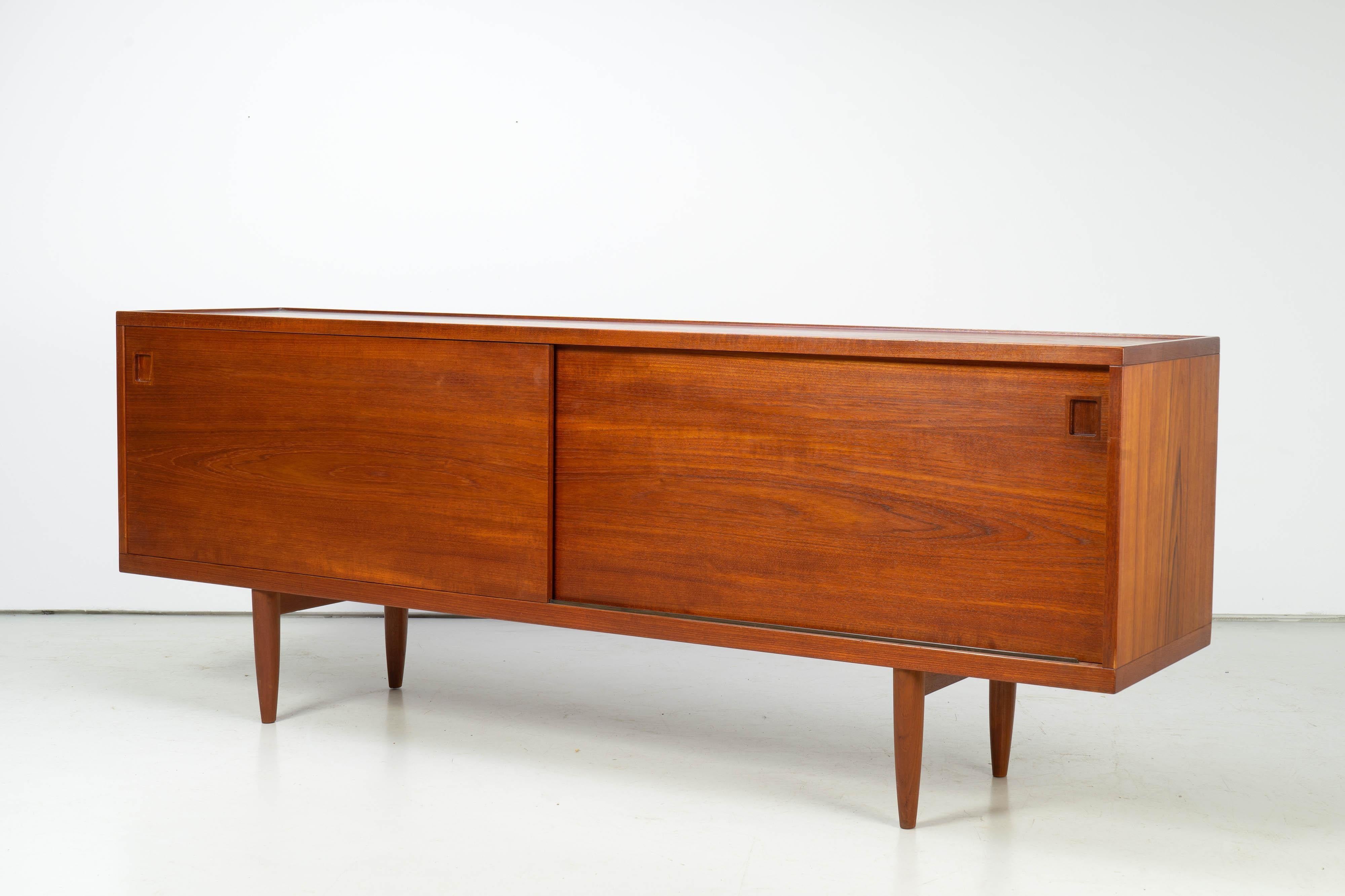 Danish Modern Sideboard by Niels Otto Møller Teak 1960s In Good Condition In Rosendahl, DE
