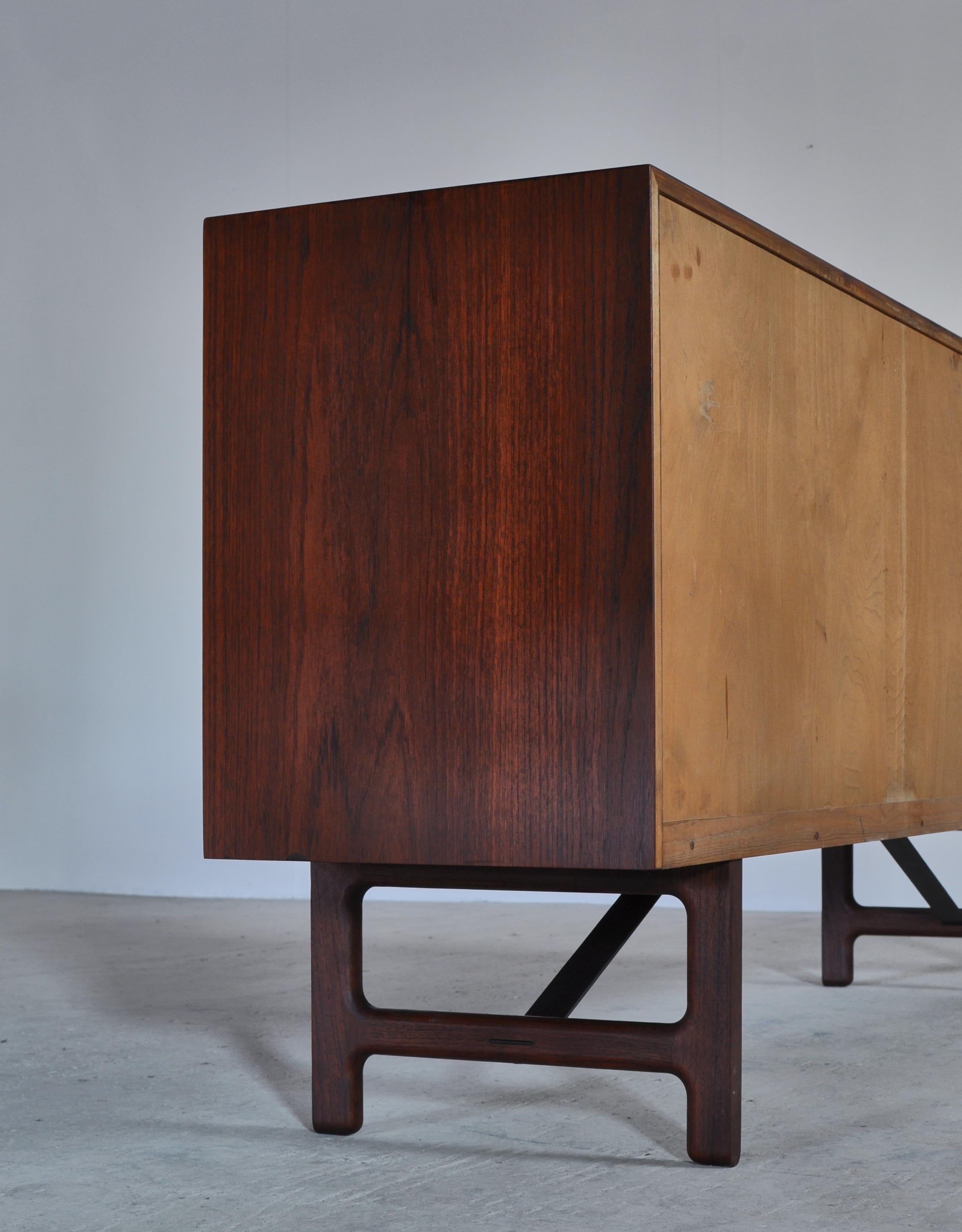 Danish Modern Sideboard in Teakwood by Ejner Larsen & Aksel Bender Madsen, 1950s 6