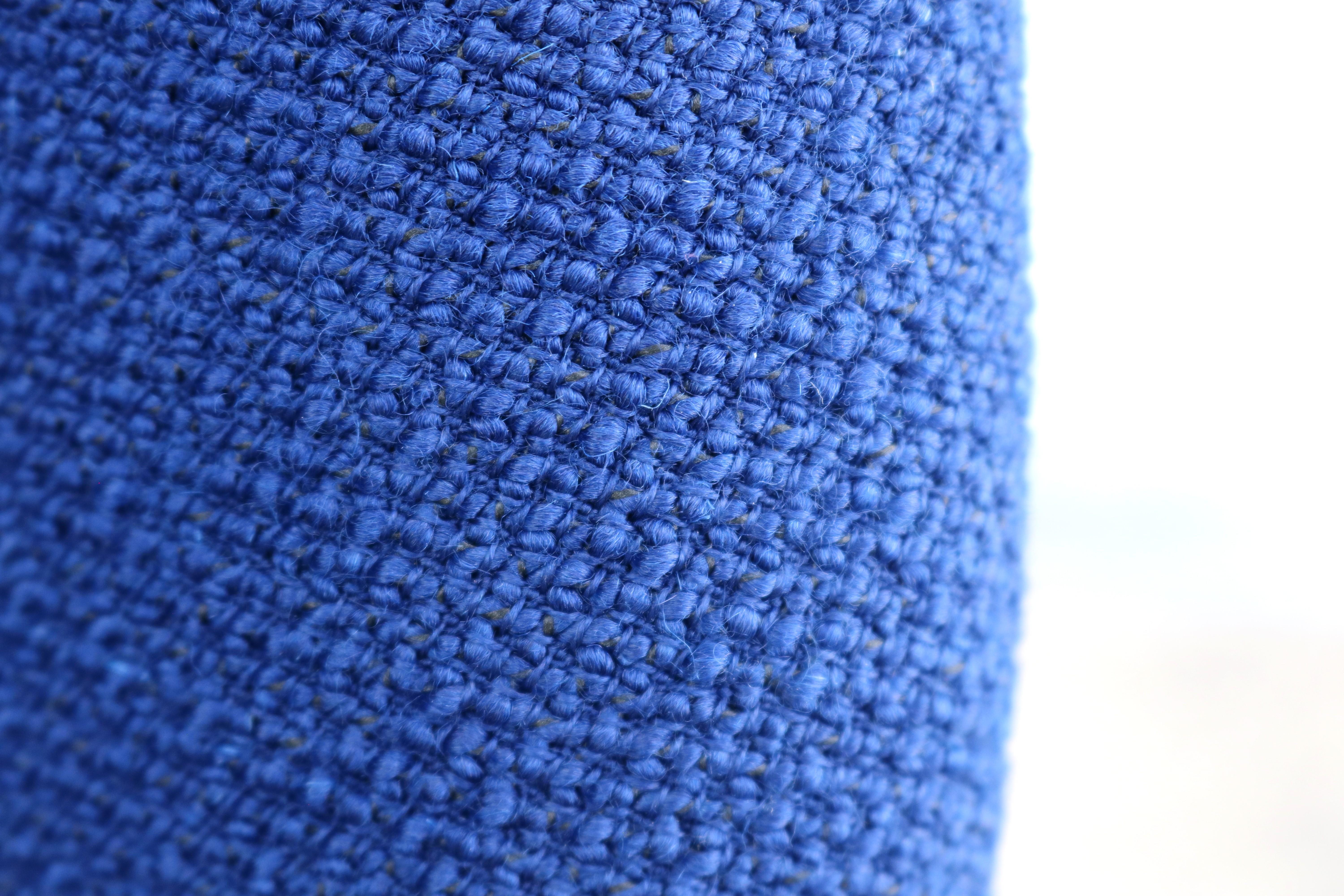 Blaue Hyg-Loungesessel der dänischen Moderne Simon Legald für Normann Copenhagen, ein Paar im Angebot 10