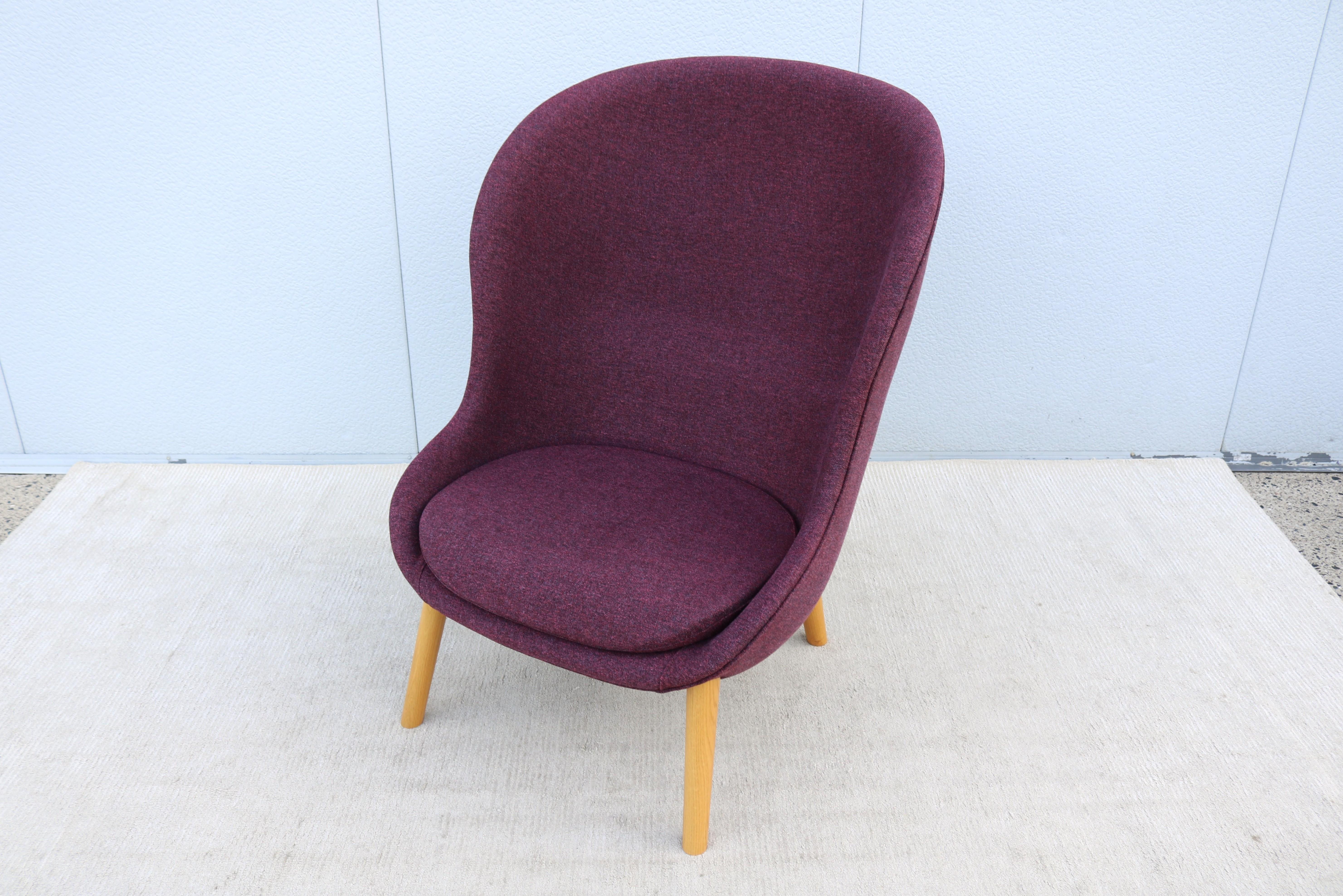Danish Modern Simon Legald für Normann Copenhagen Hyg Lounge Chair, kastanienbraune Wolle (Organische Moderne) im Angebot