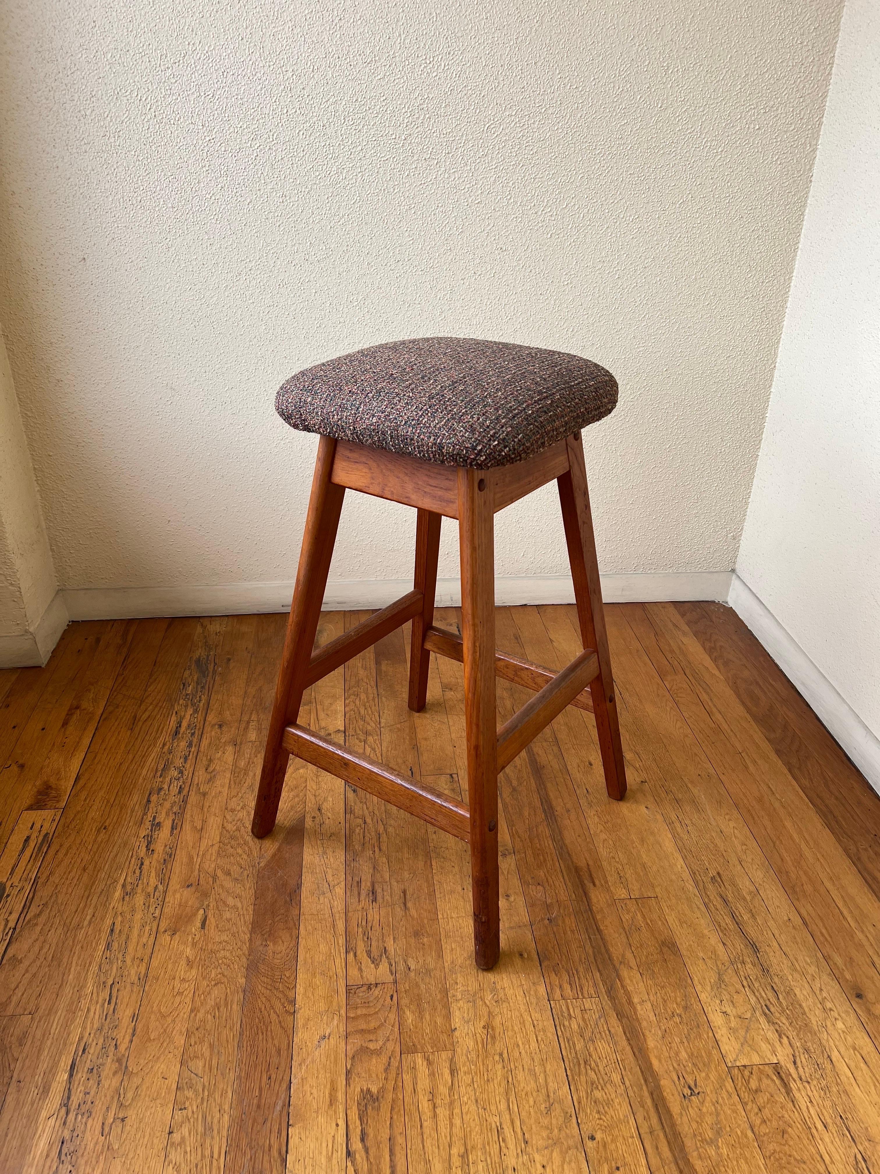 Danish modern single stool by Vamdrup Stolefabrik, nice solid and sturdy versatile great for extra sitting.