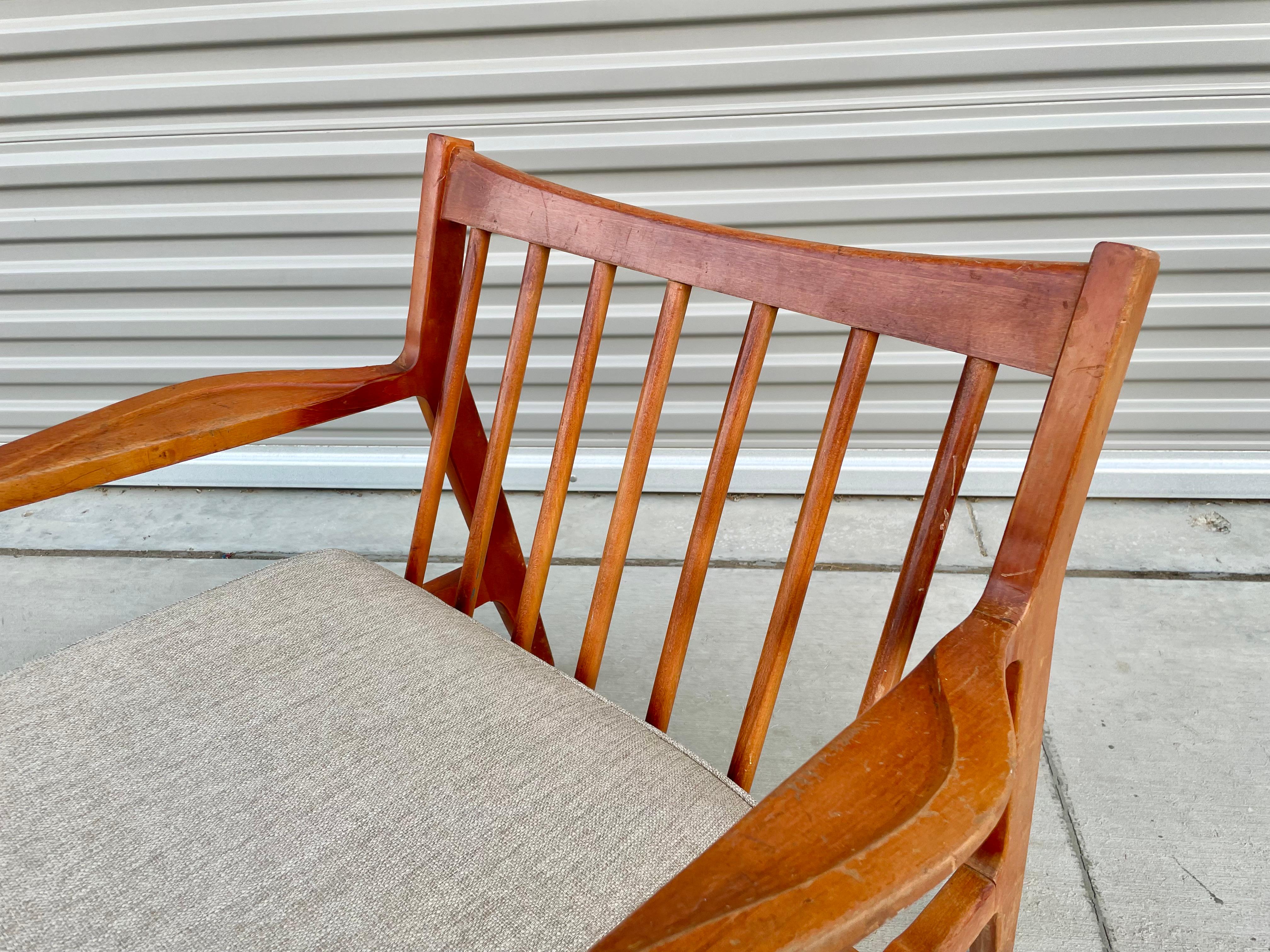 Danish Modern Single Walnut Lounge Chair by Ib Kofod-Larsen for Selig In Good Condition In North Hollywood, CA