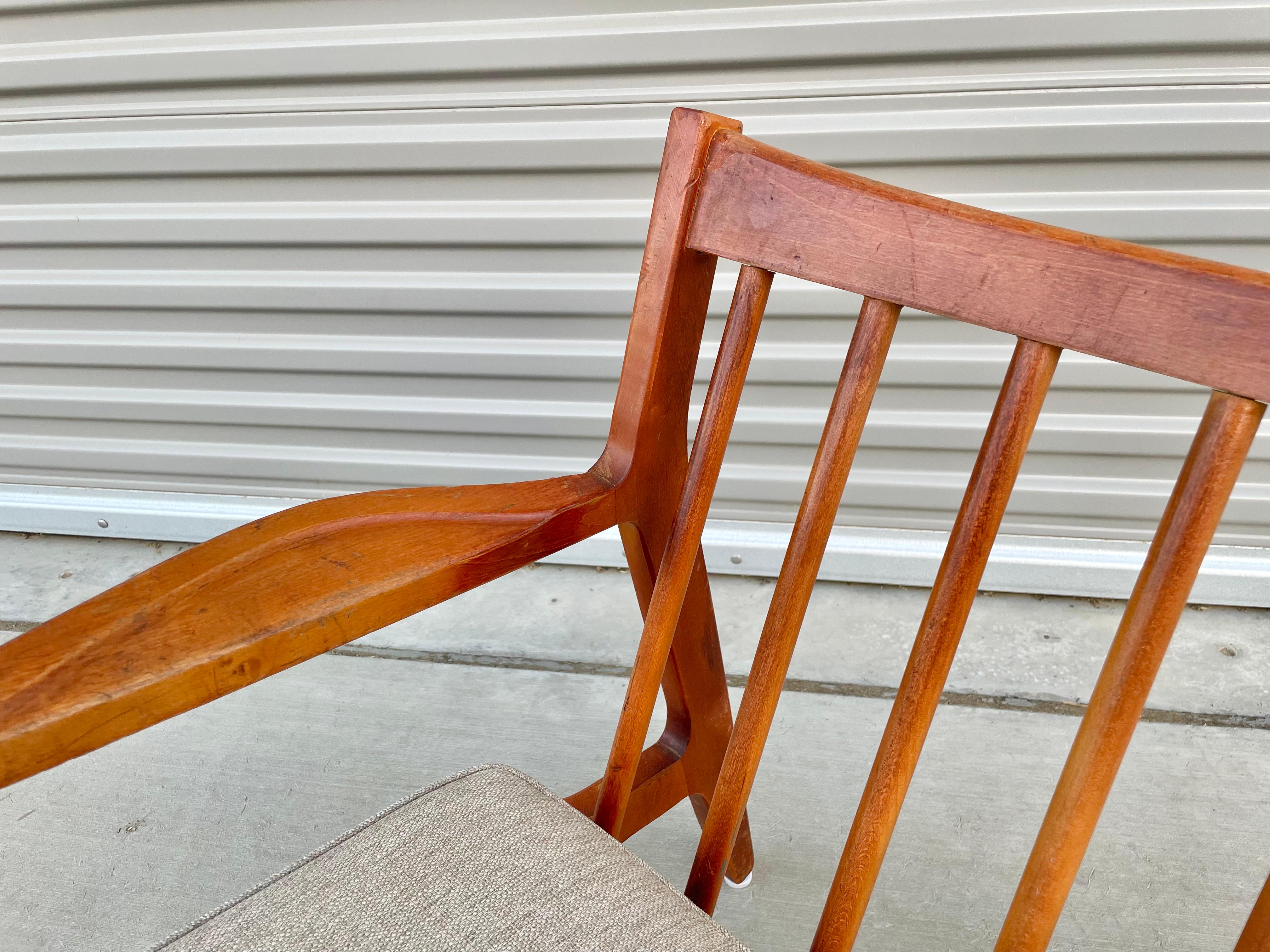 Danish Modern Single Walnut Lounge Chair by Ib Kofod-Larsen for Selig In Good Condition In North Hollywood, CA