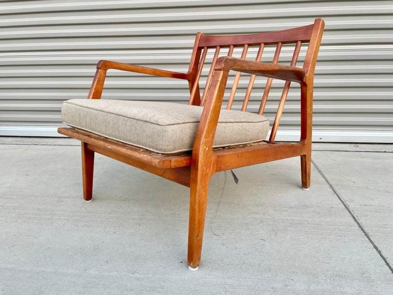 Danish Modern Single Walnut Lounge Chair by Ib Kofod-Larsen for Selig For Sale 2