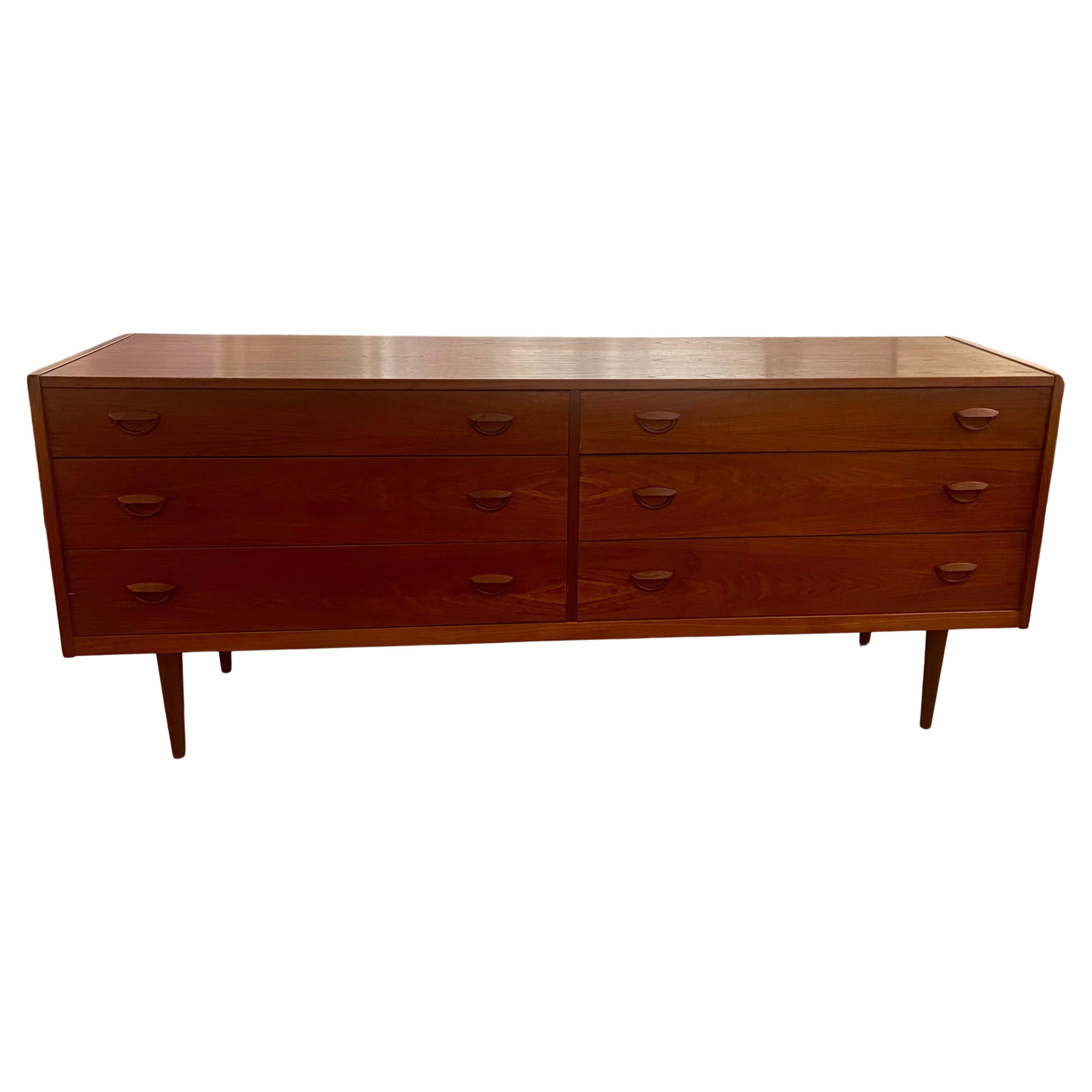 Beautiful elegant 6 drawer dresser attributed to Kai Kristiansen , we have cleaned and oiled the piece looks great condition and natural patina , gorgeous handles nice dovetail drawers , a great addition to any Mid Century , Danish Moderrn Home