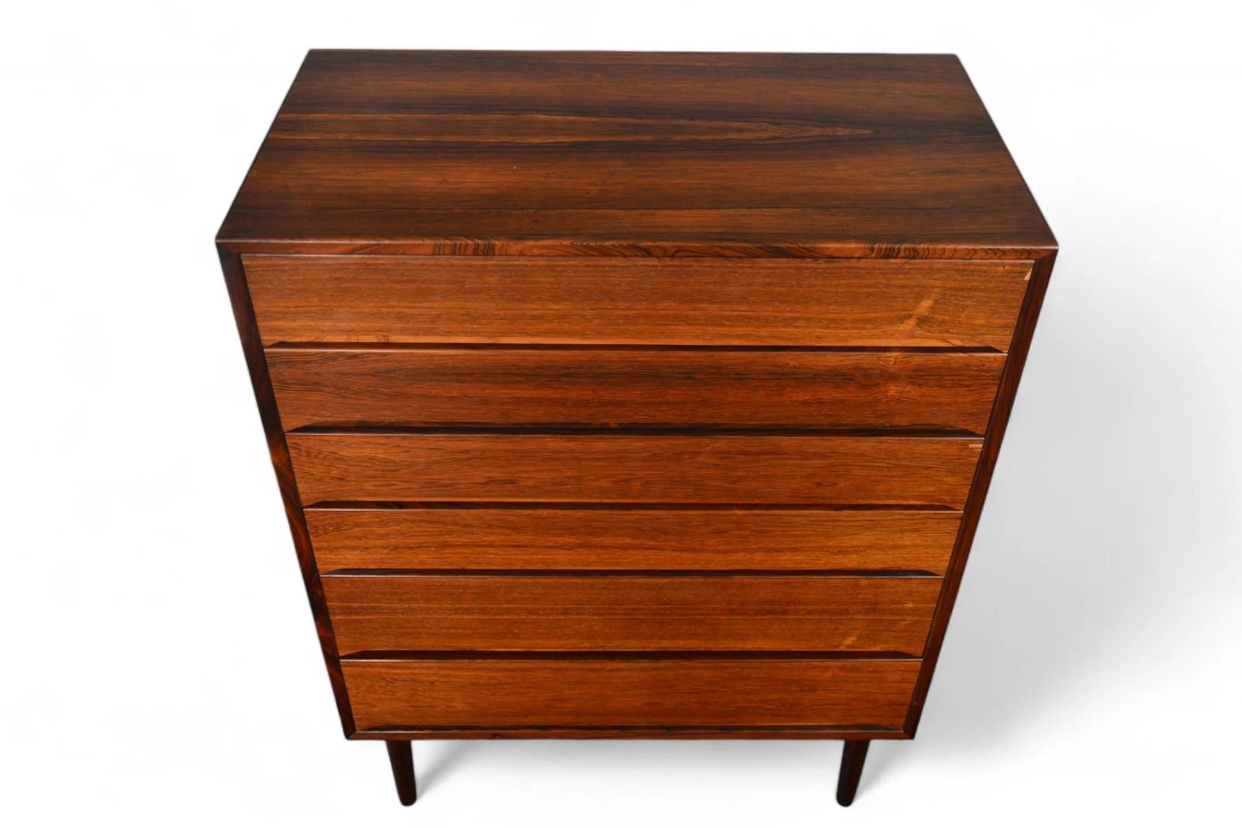 Mid-Century moderno Cassettone danese moderno a sei cassetti in palissandro in vendita