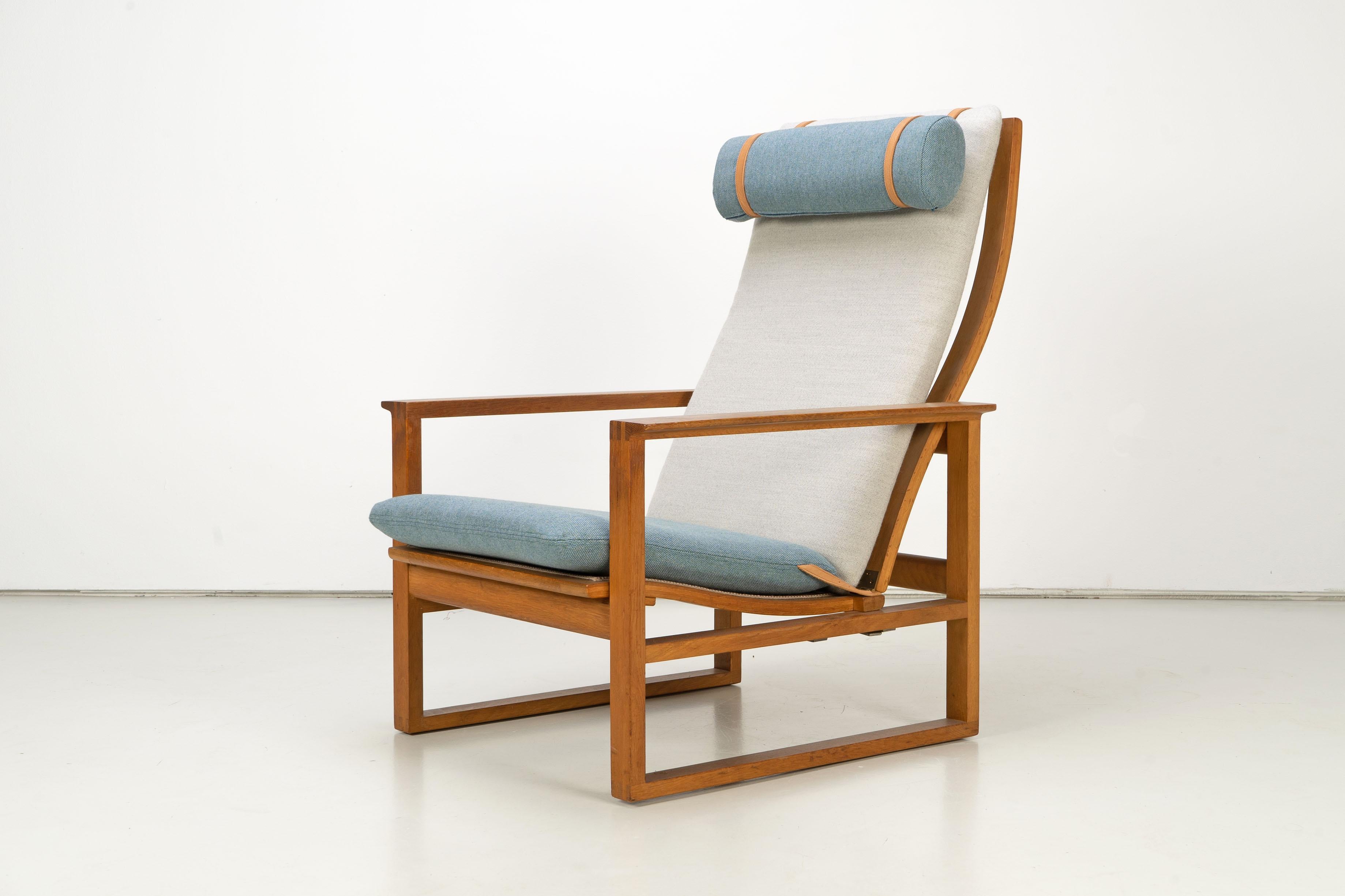Danish Modern Sled Lounge Chair Mod. 2254 by Børge Mogensen Fredericia Oak 1960s In Good Condition In Munster, DE