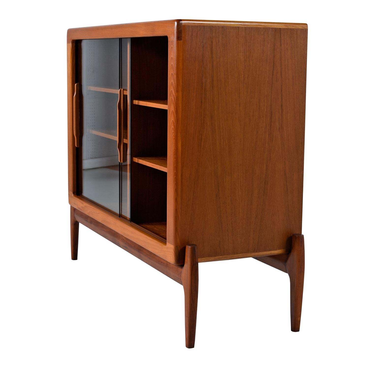 Danish Modern Sliding Glass Door Hutch Bookcase with Carved