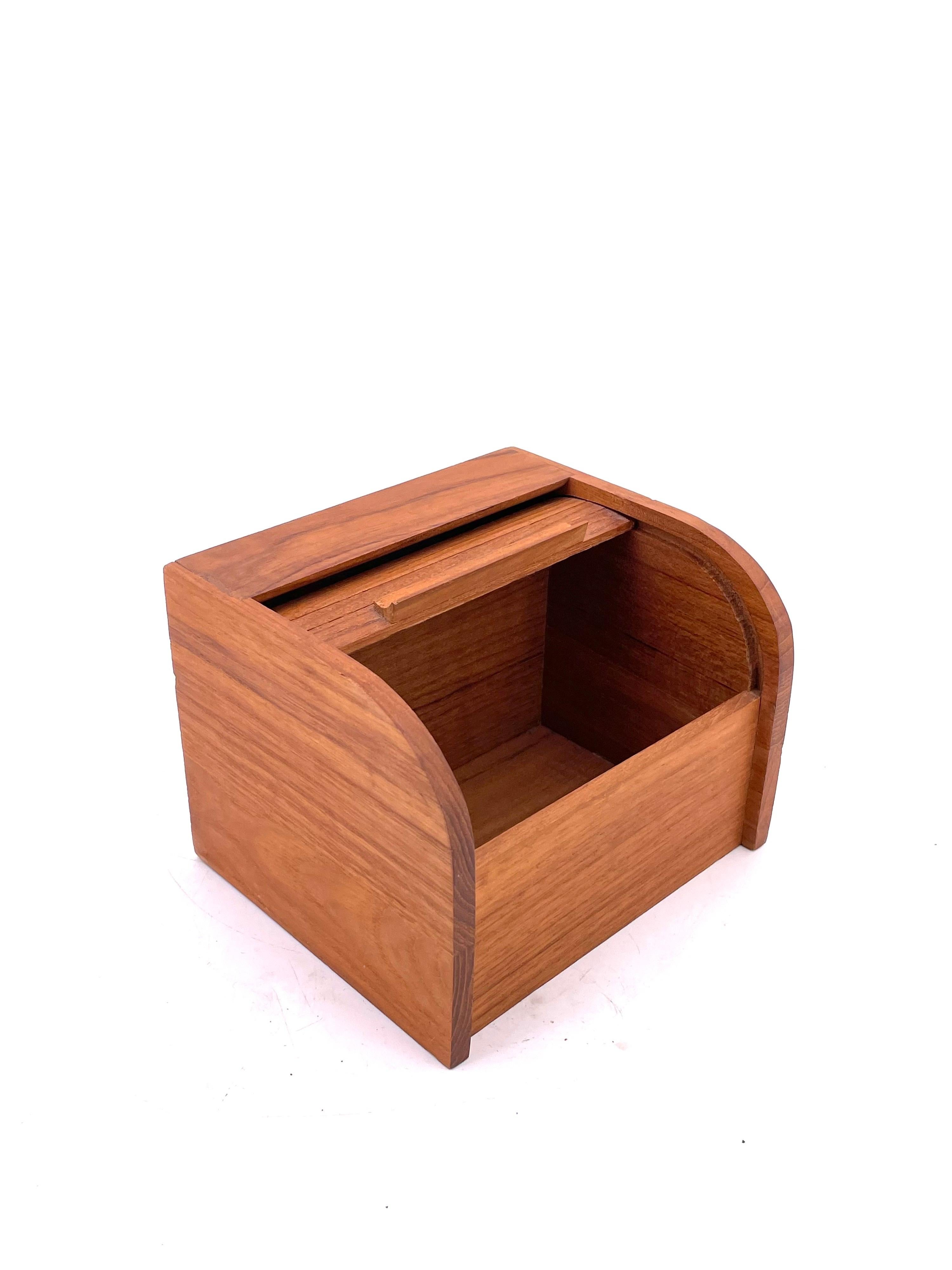 Danish modern solid teak tambour door trinket box, beautiful well crafted box desk top great for small storage. With roll top.
    