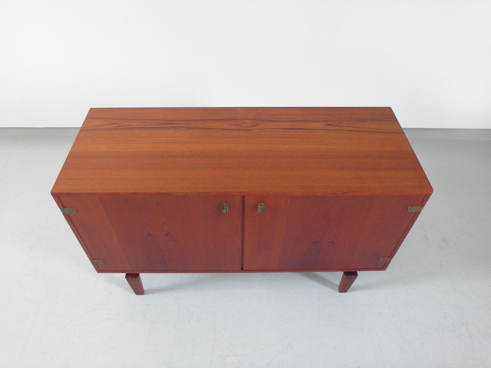 Mid-20th Century Danish Modern Small Teak Sideboard by Peter Løvig Nielsen, Denmark, 1960s For Sale