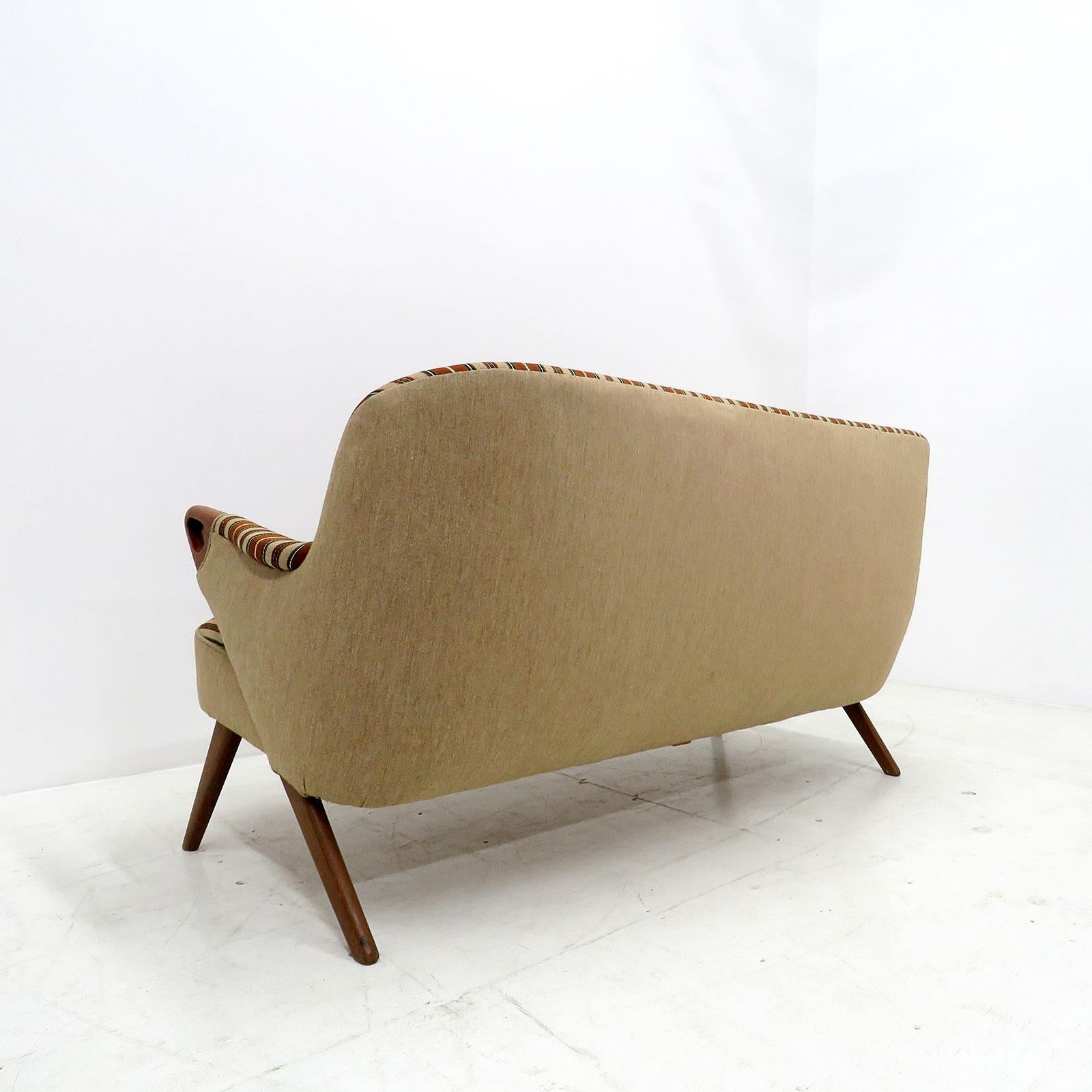 Sofá moderno danés, 1950 en venta 1