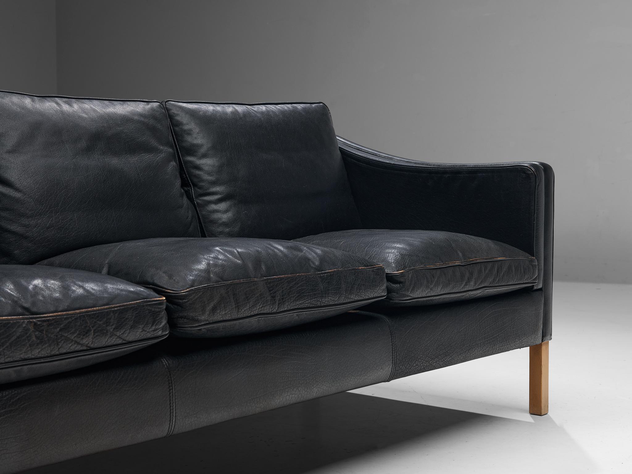 Danish Modern Sofa in Black Leather  For Sale 3