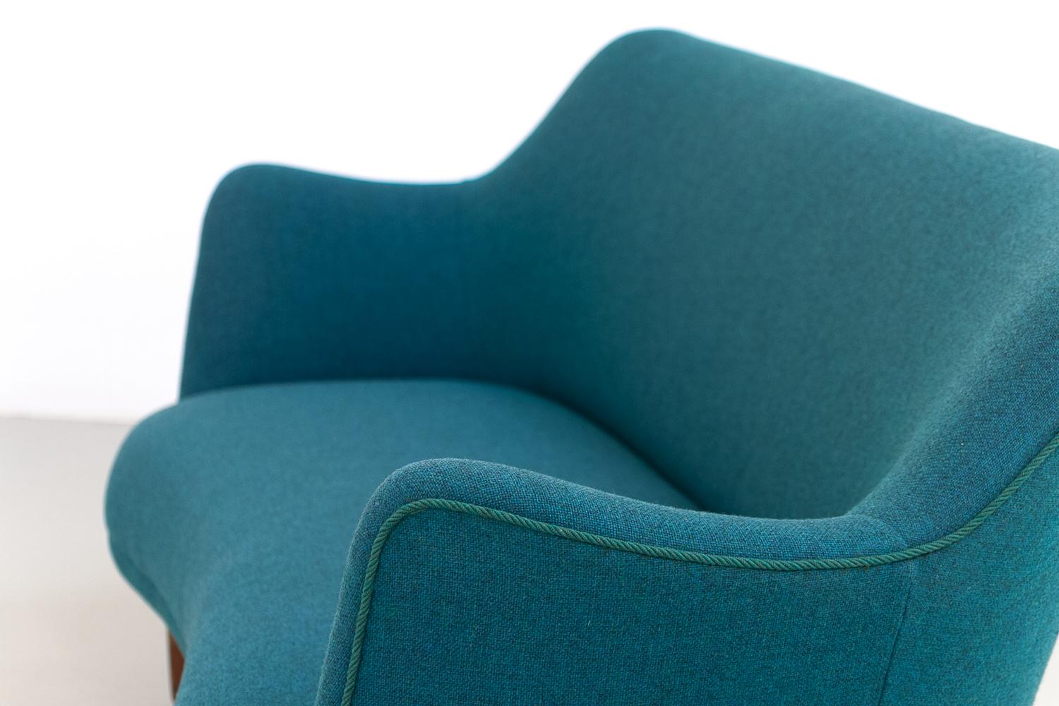 Sofá moderno danés en azul turquesa, años 50. en venta 6