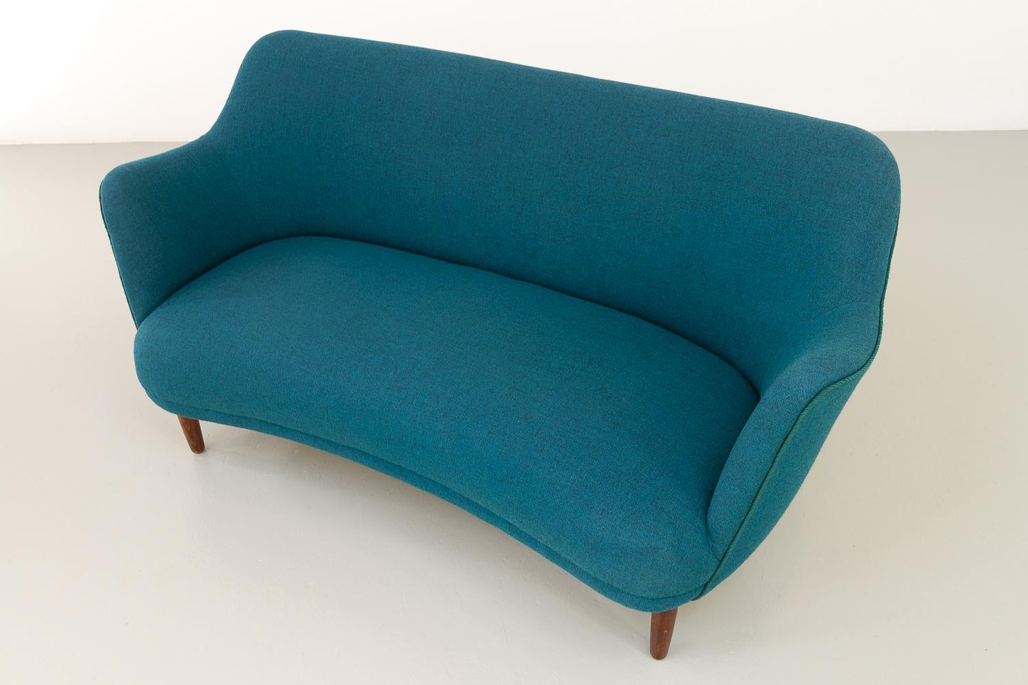 Sofá moderno danés en azul turquesa, años 50. en venta 8