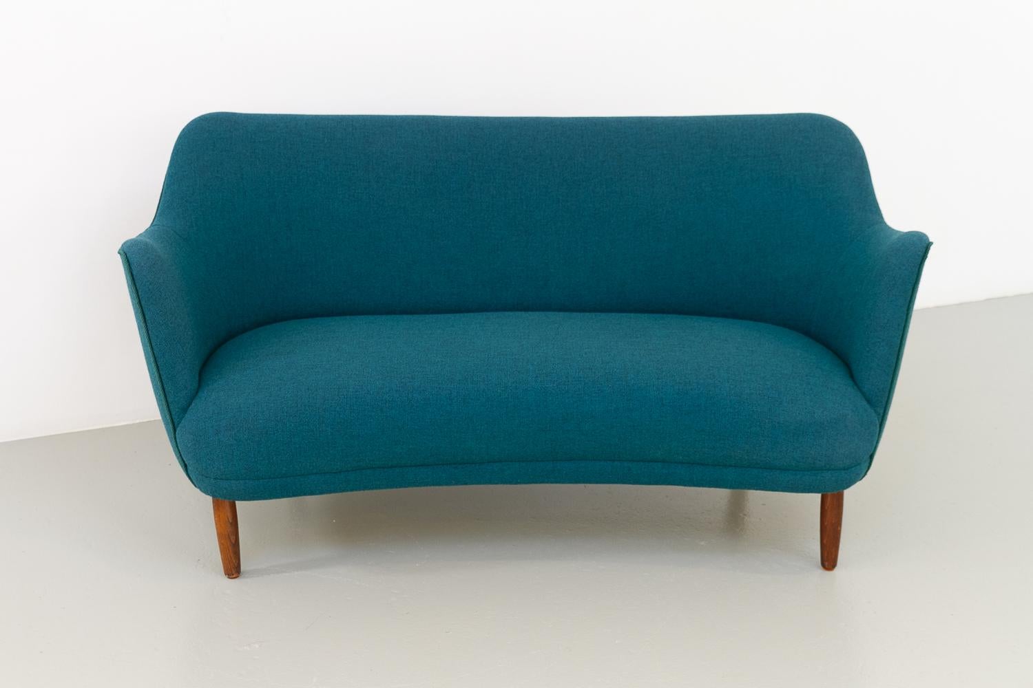 Sofá moderno danés en azul turquesa, años 50. en venta 13