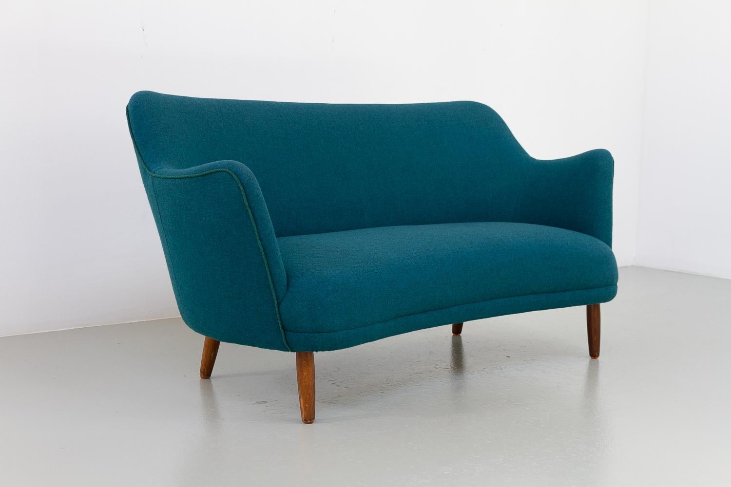 Sofá moderno danés en azul turquesa, años 50. Escandinavo moderno en venta