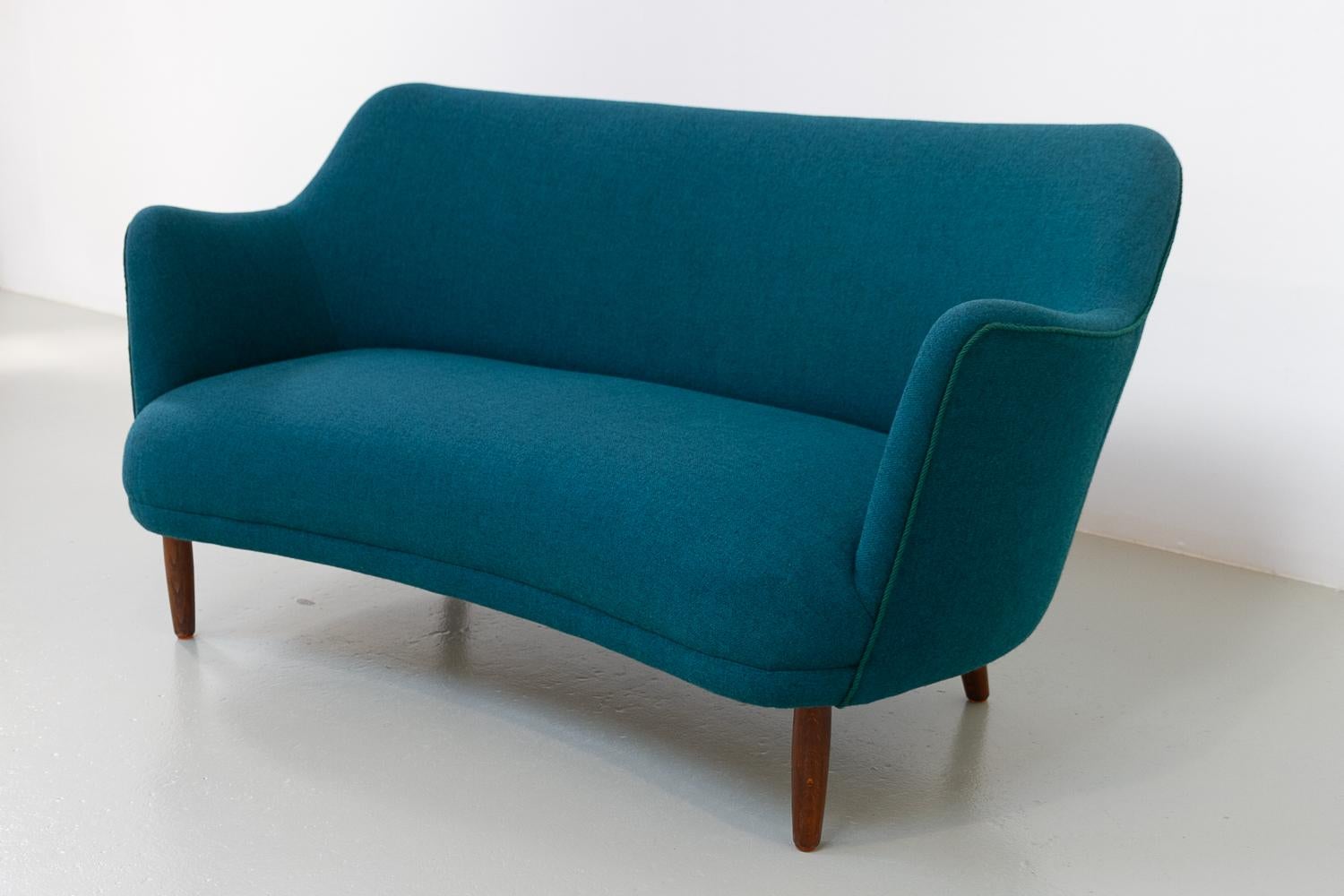 Sofá moderno danés en azul turquesa, años 50. Danés en venta