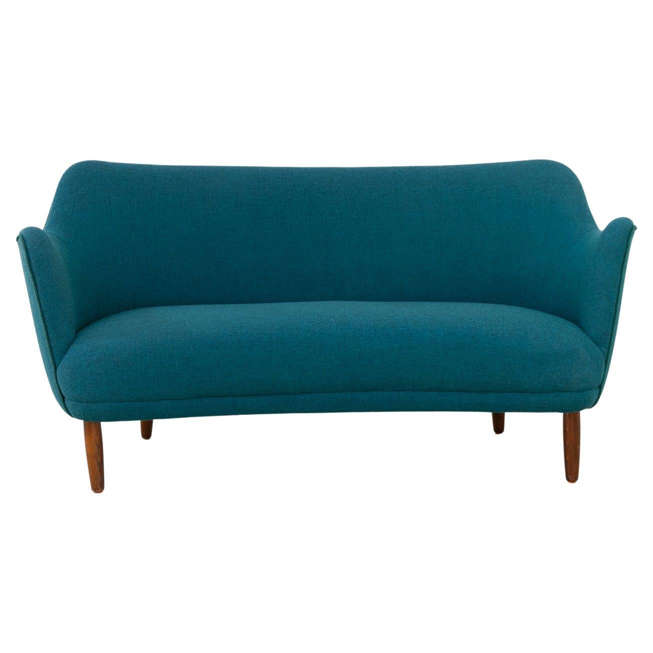 Dänisches Modernes Sofa in Teeblau, 1950er Jahre.