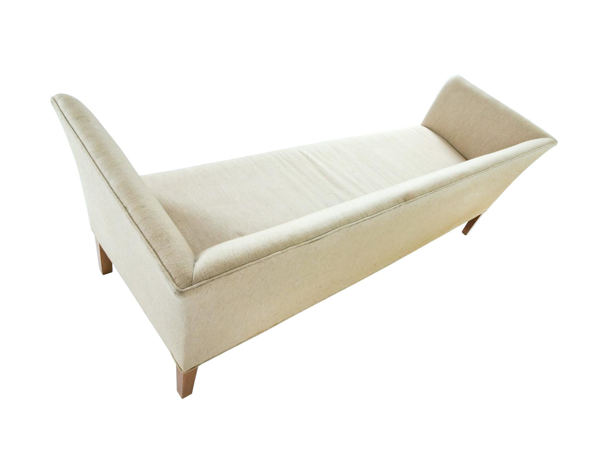 Scandinavian Modern Danish Modern Sofa in the Style of Frits Henningsen For Sale