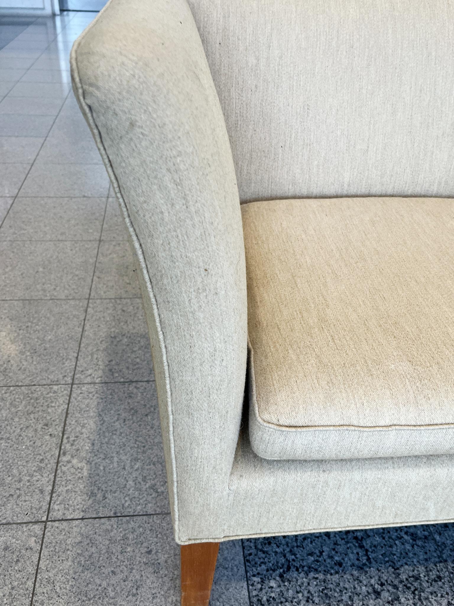 Danish Modern Sofa in the Style of Frits Henningsen For Sale 1