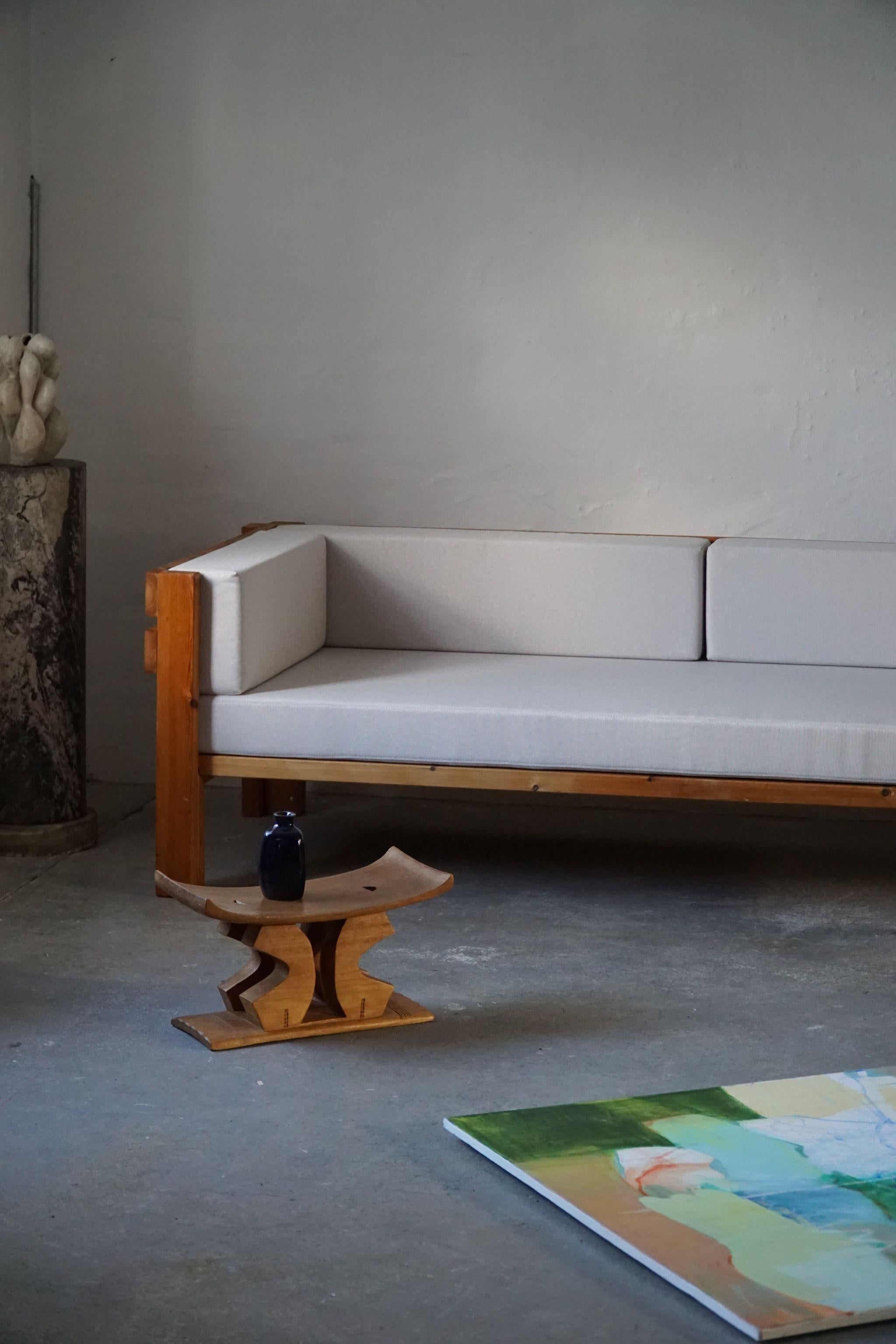 Danish Modern Sofa, Reupholstered, Made in Pine, by Nyt i Bo, 1970s 8