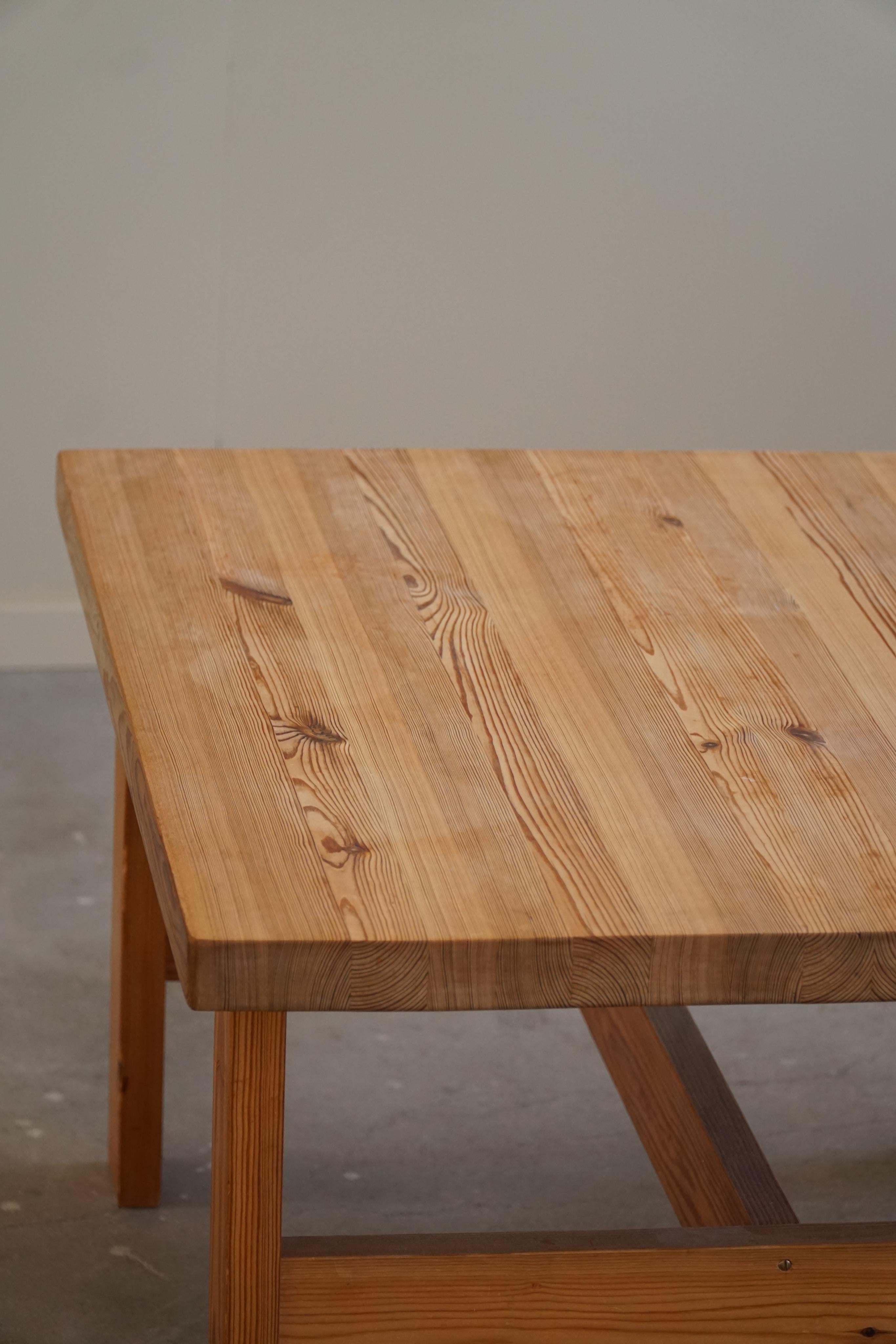 Canapé/table d'appoint danois moderne en pin massif, fabriqué dans les années 1960 en vente 1