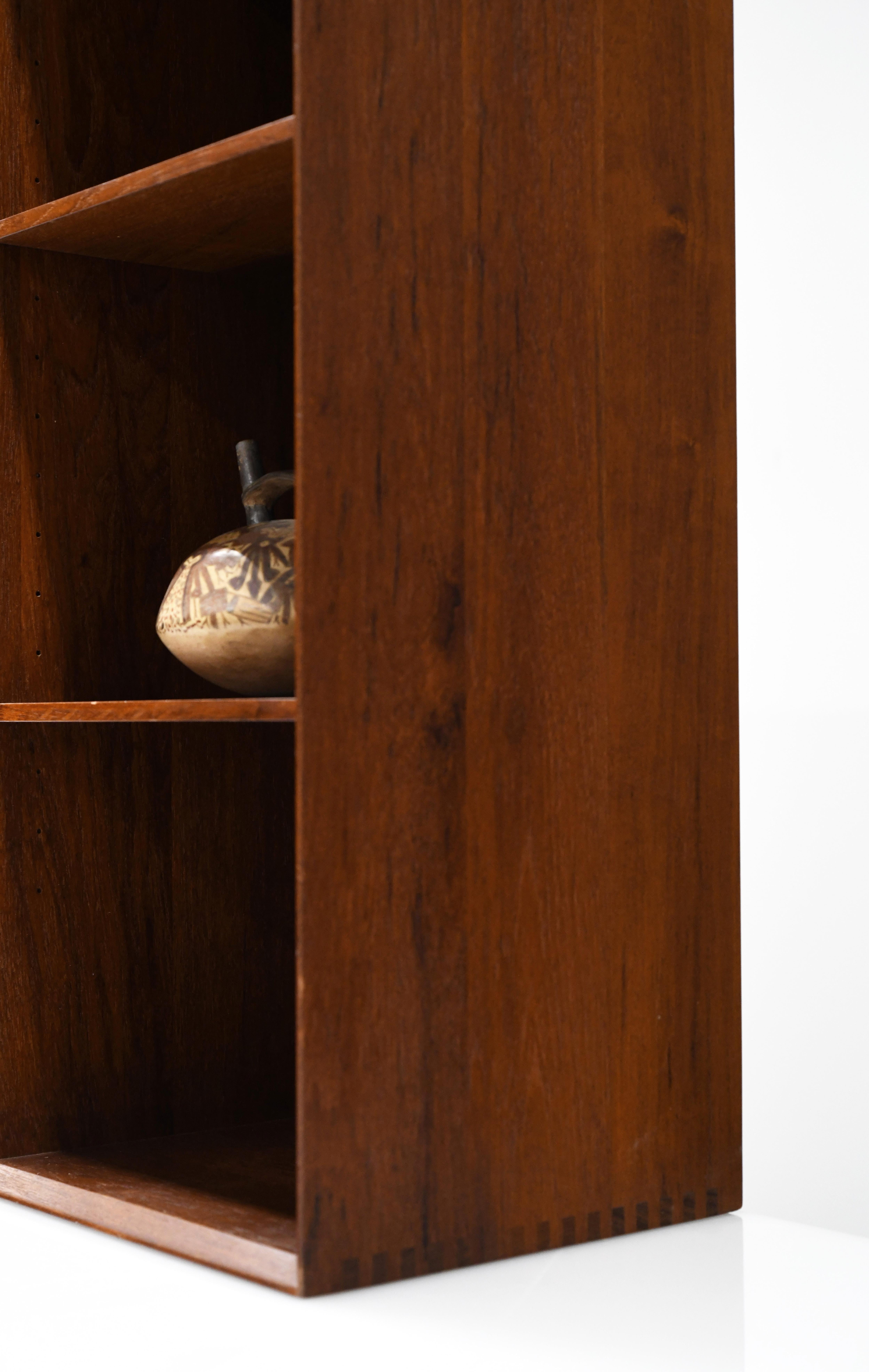 Danish Modern Solid Teak Bookcase by Peter Hvidt and Orla Mølgaard-Nielsen 4