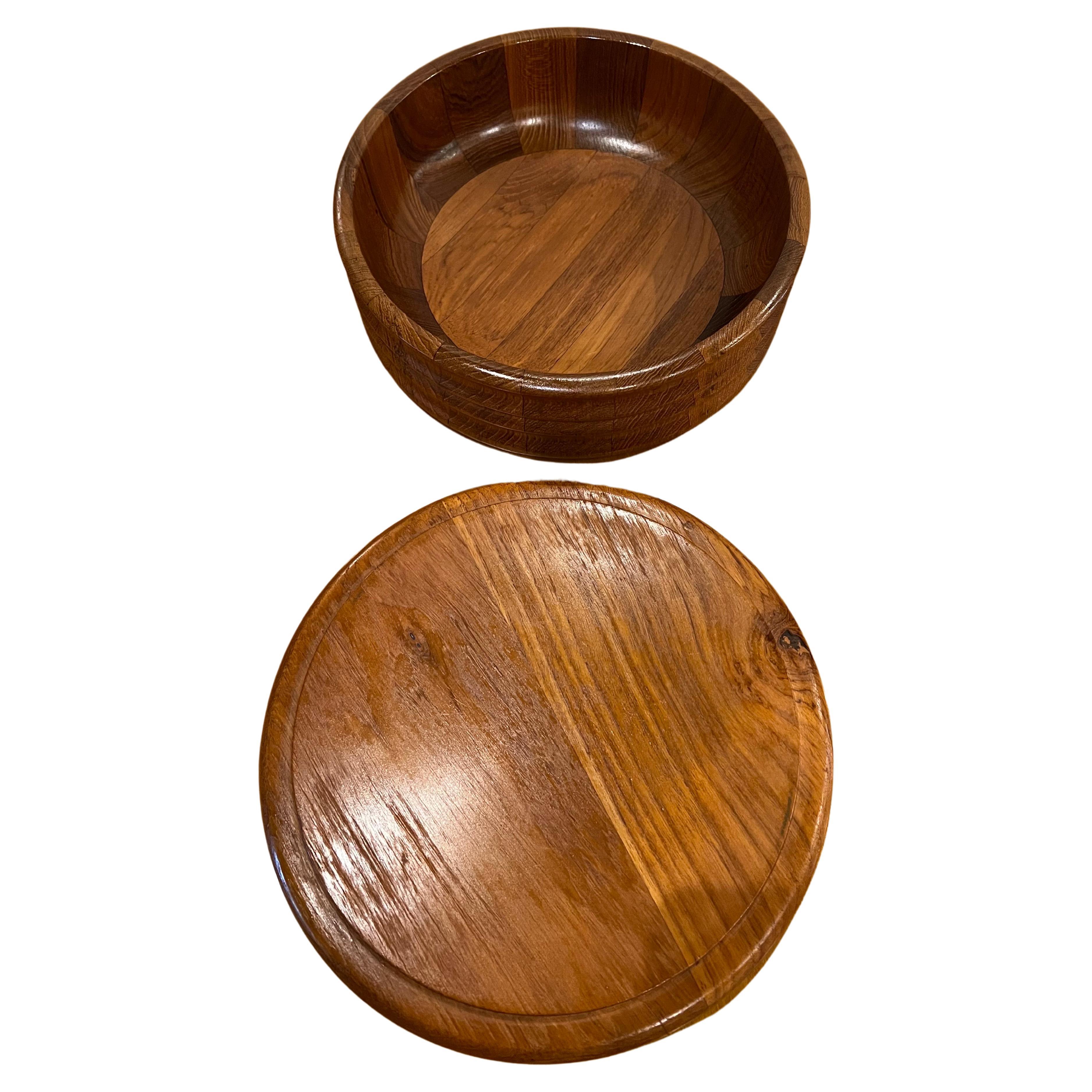 Beautiful solid teak salad Bowl with lid for multiple uses, salad or tortilla to keep it warm with lid, incredible craftsmanship.