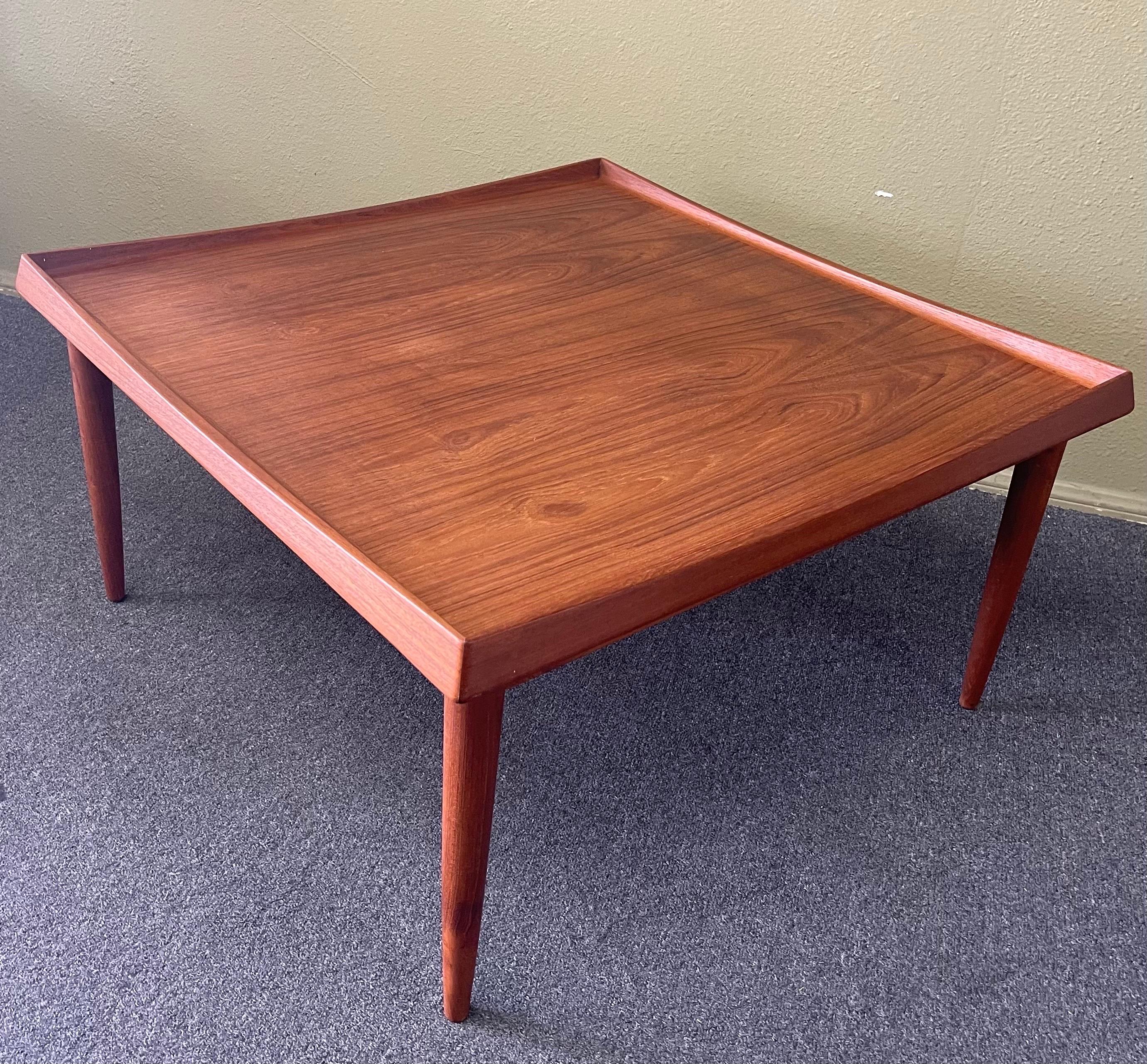 Danish Modern Solid Teak Coffee Table by Moredo In Good Condition For Sale In San Diego, CA