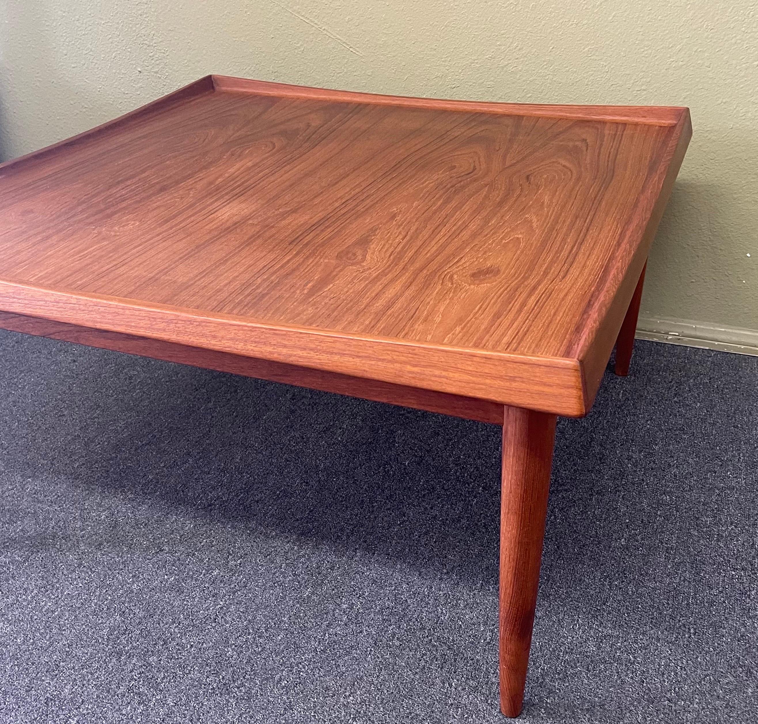 Danish Modern Solid Teak Coffee Table by Moredo For Sale 1